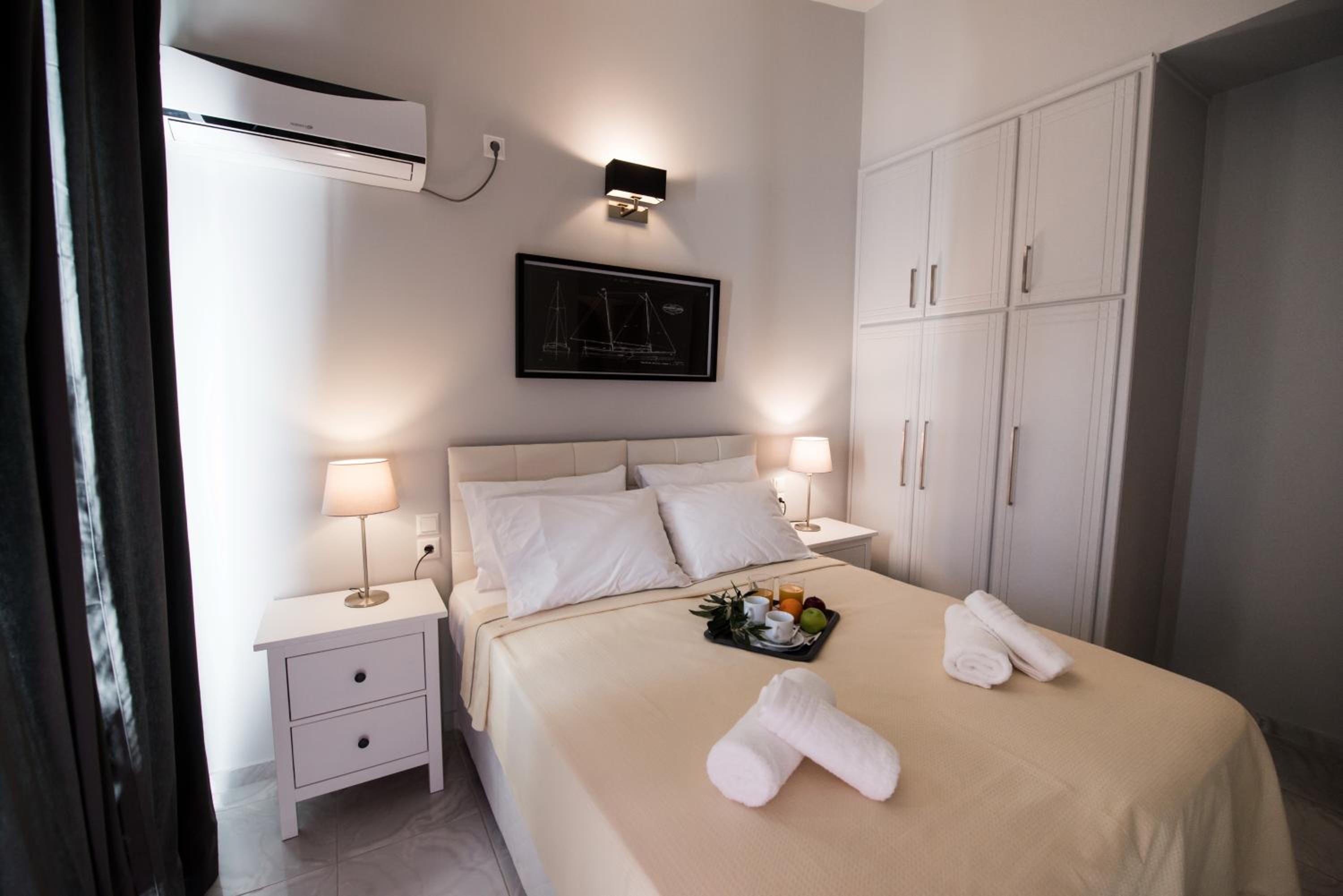 Two-Bedroom Apartment (6 Adults)