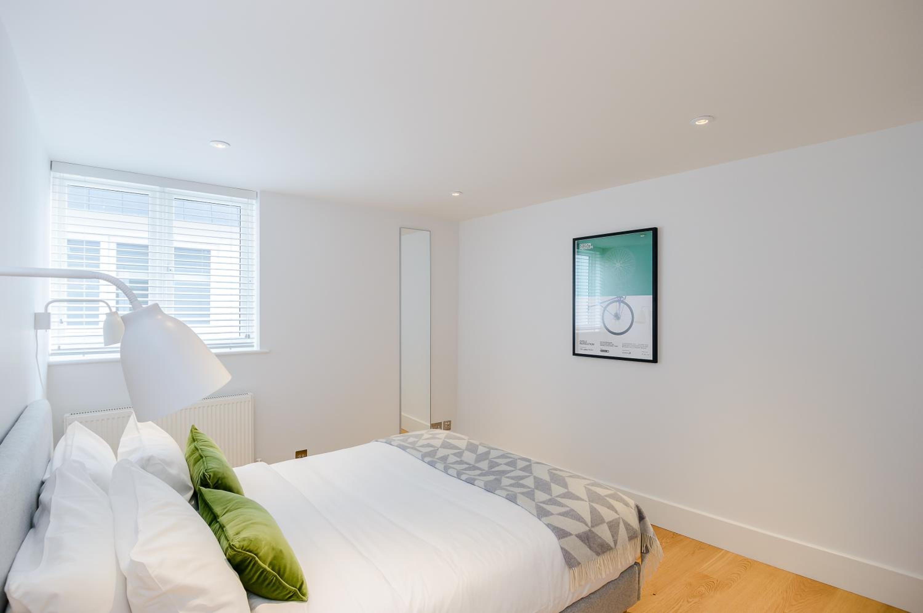 Classic Two-Bedroom Apartment photo 2