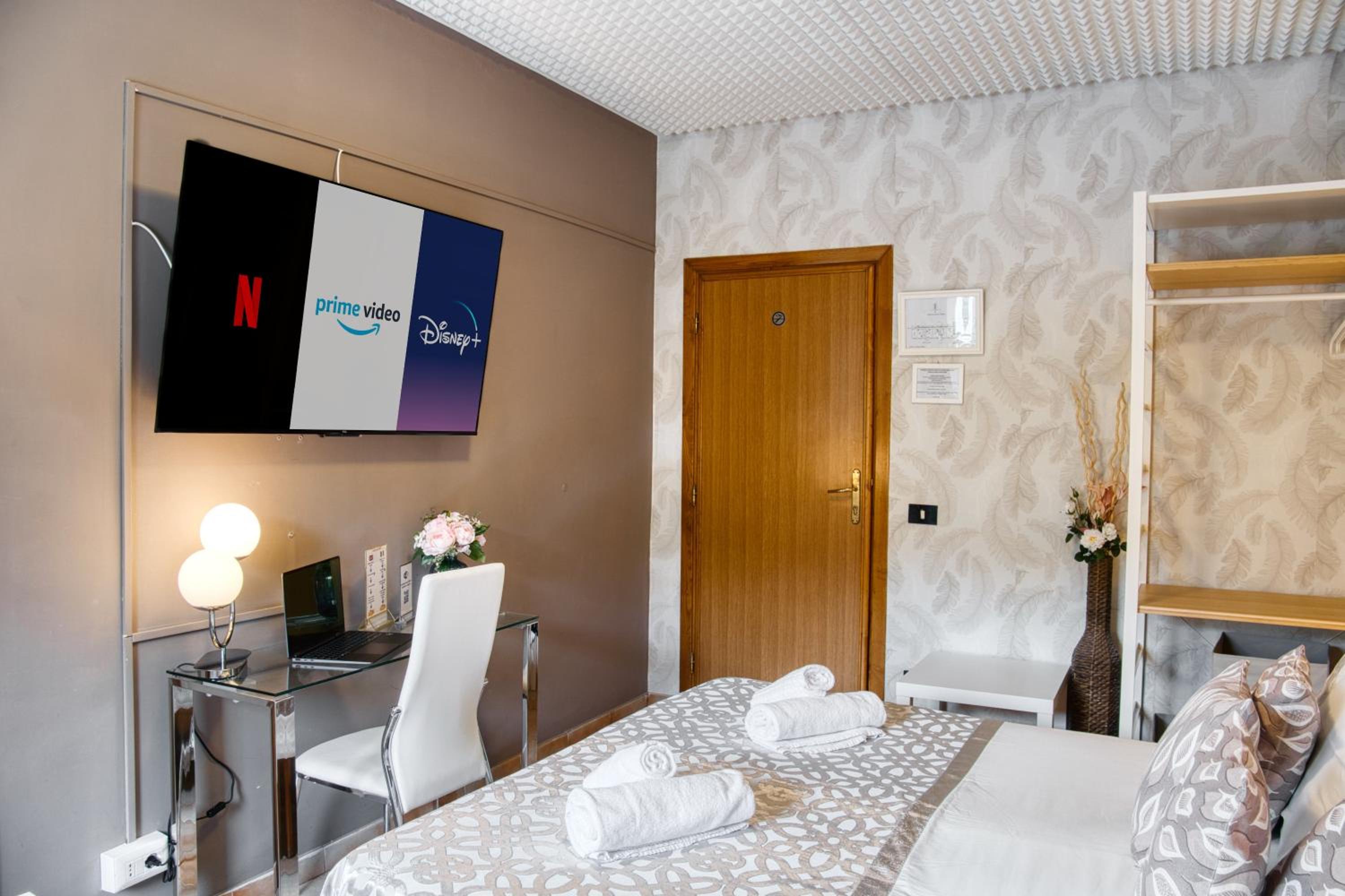 Deluxe Double Room photo 2