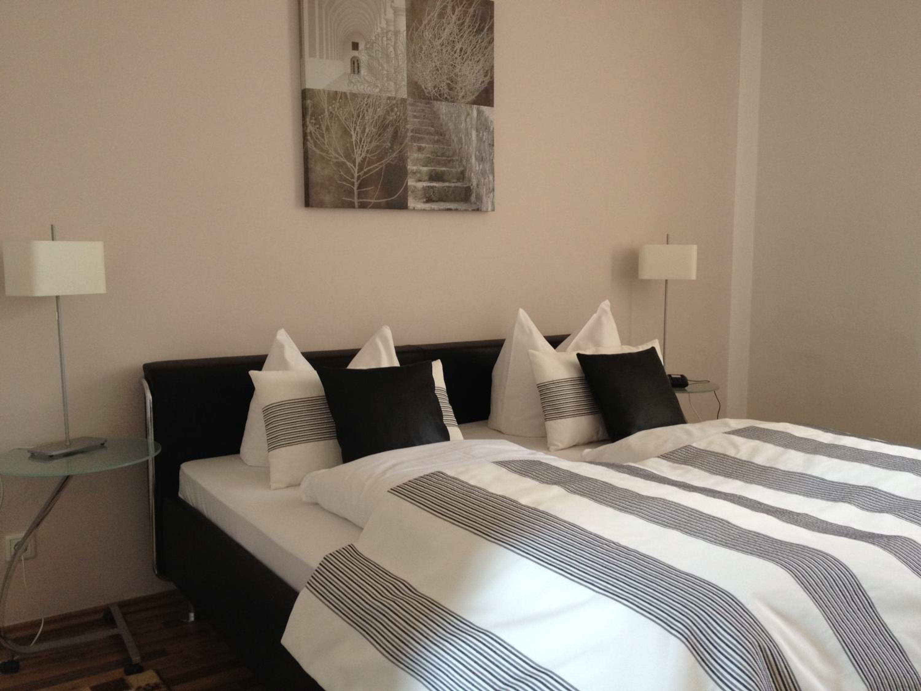 Double Room - Photo 1