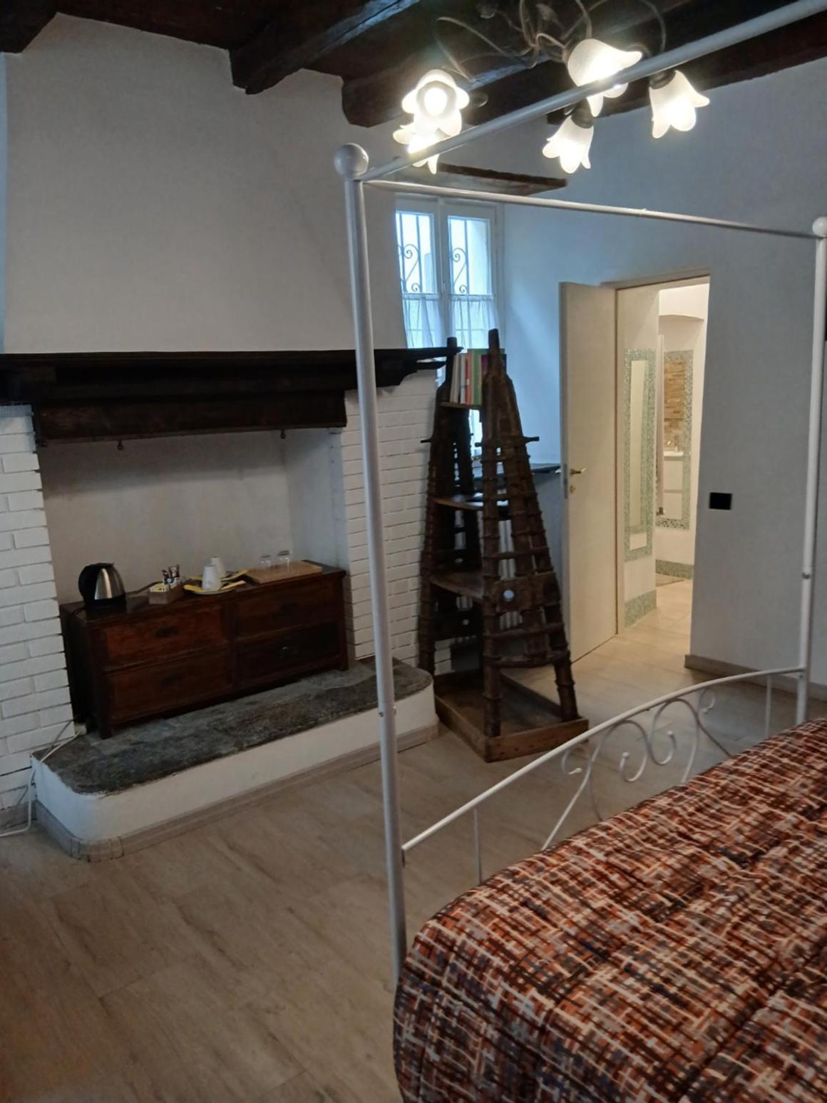 Standard Double Room photo 3