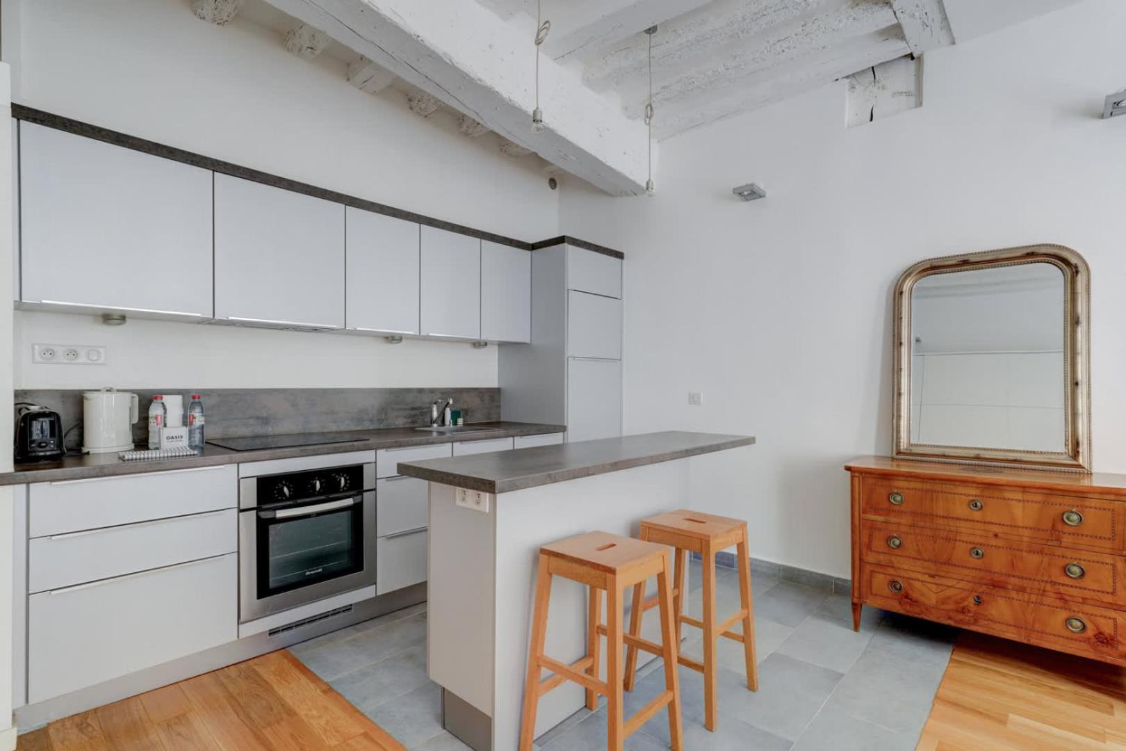 Apartment photo 2