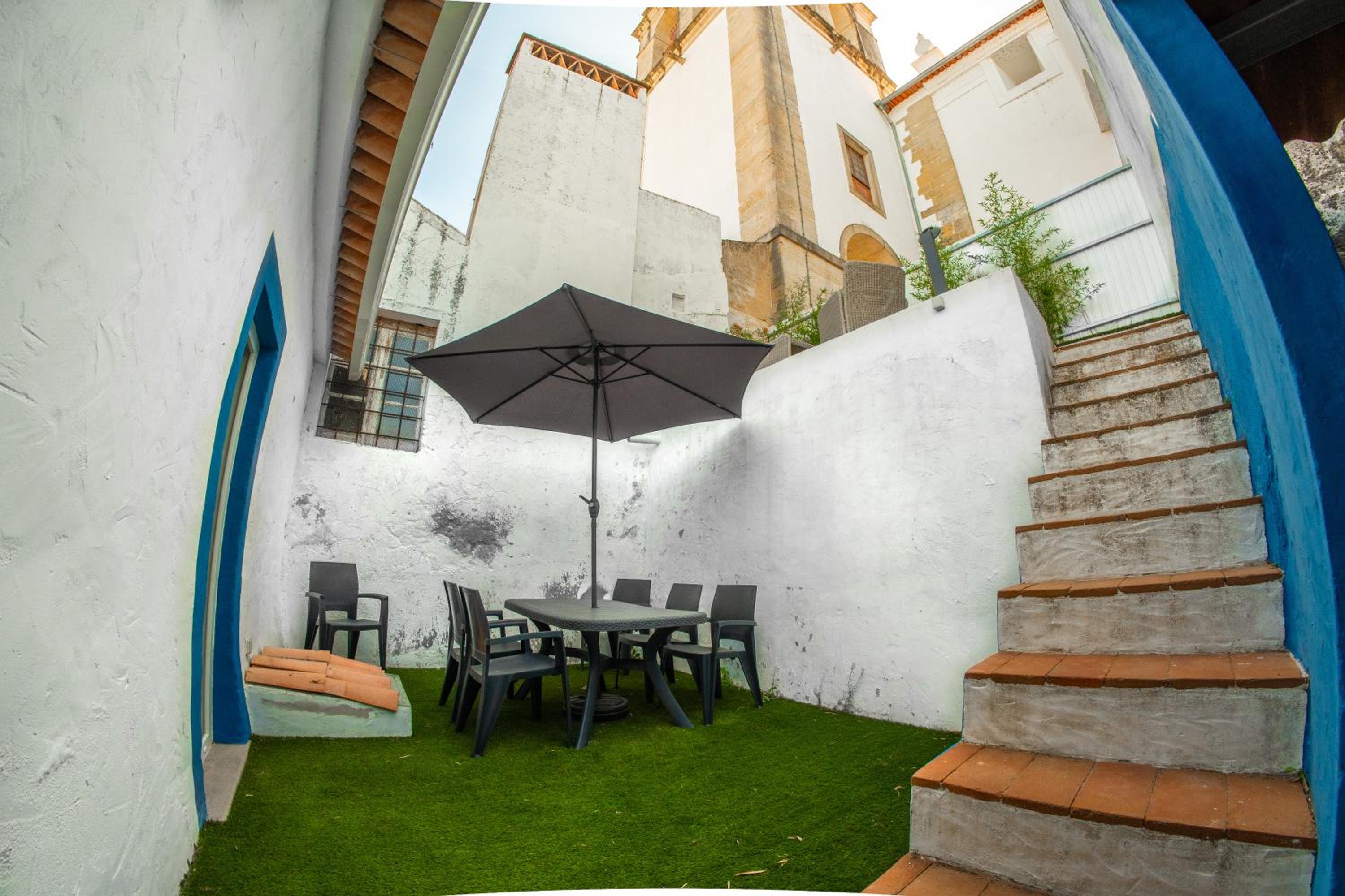 Two-Bedroom Apartment with Terrace photo 2