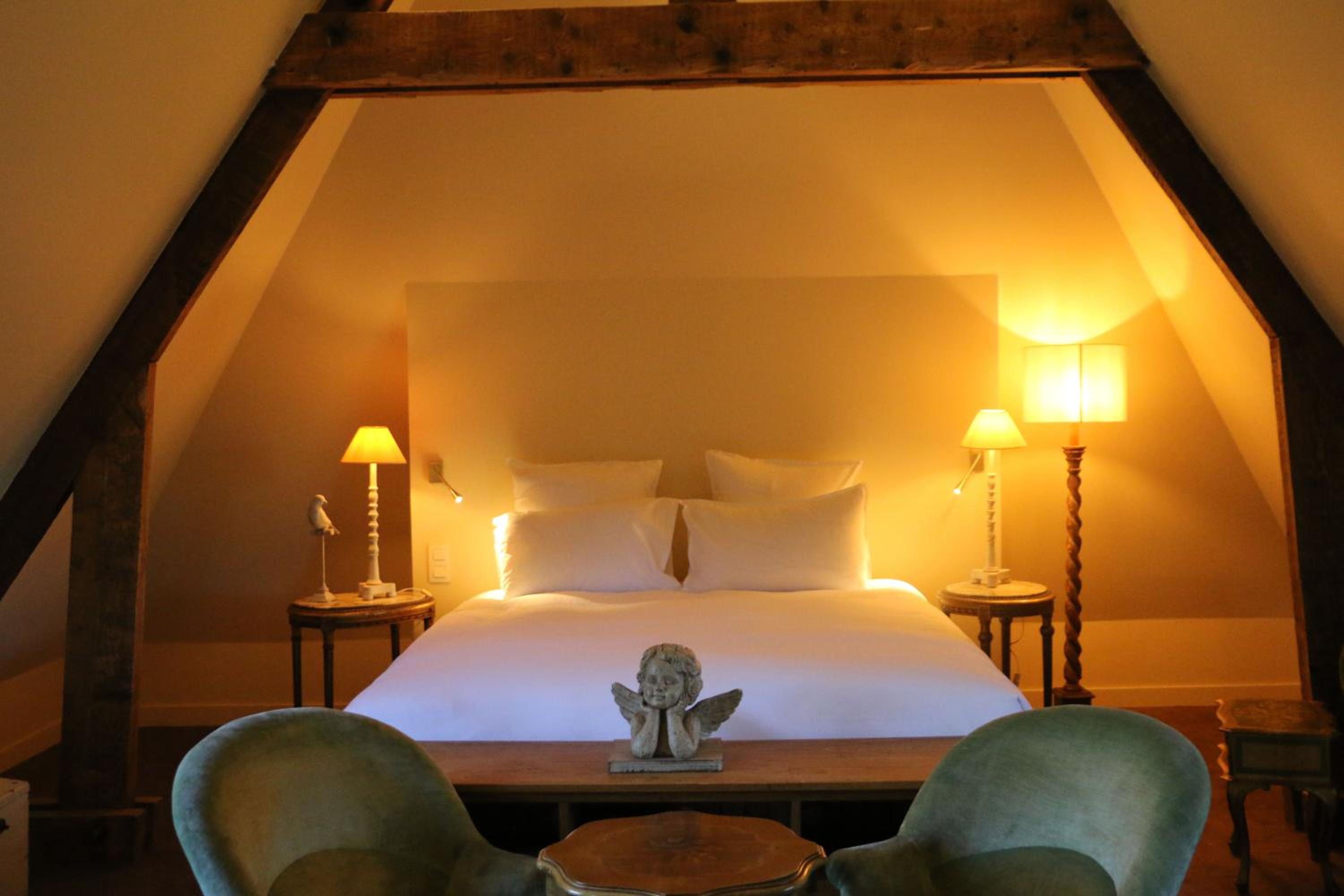 Room VOYAGEUSE