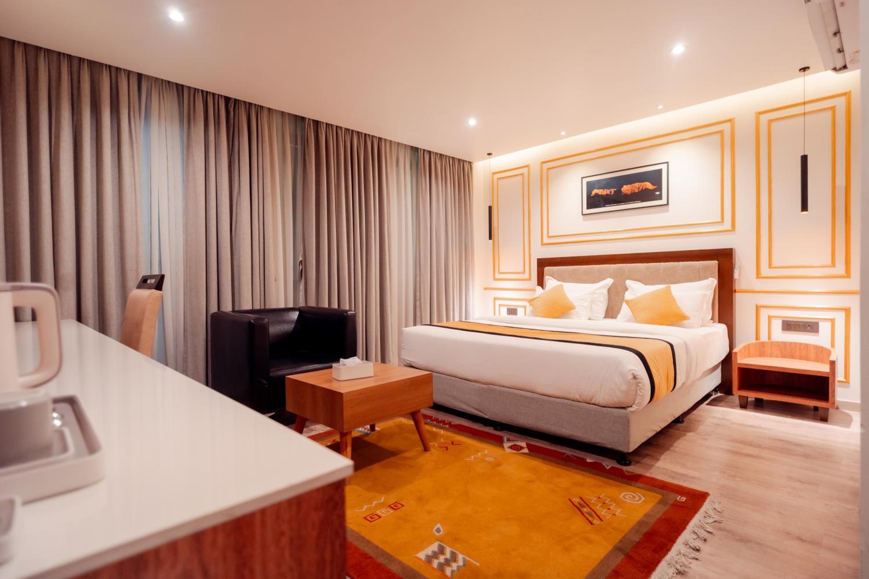 Deluxe King Room photo 3