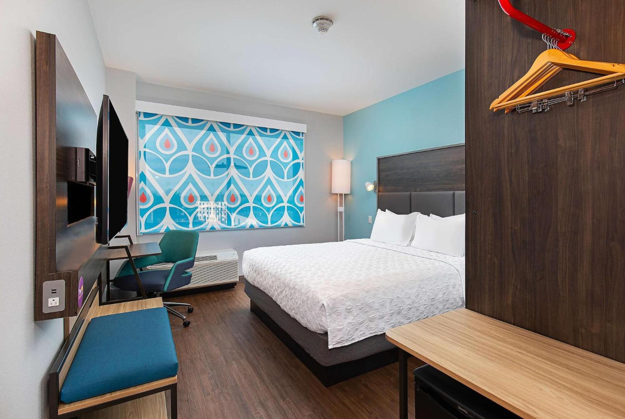 King Room - Hearing Access - Photo 1