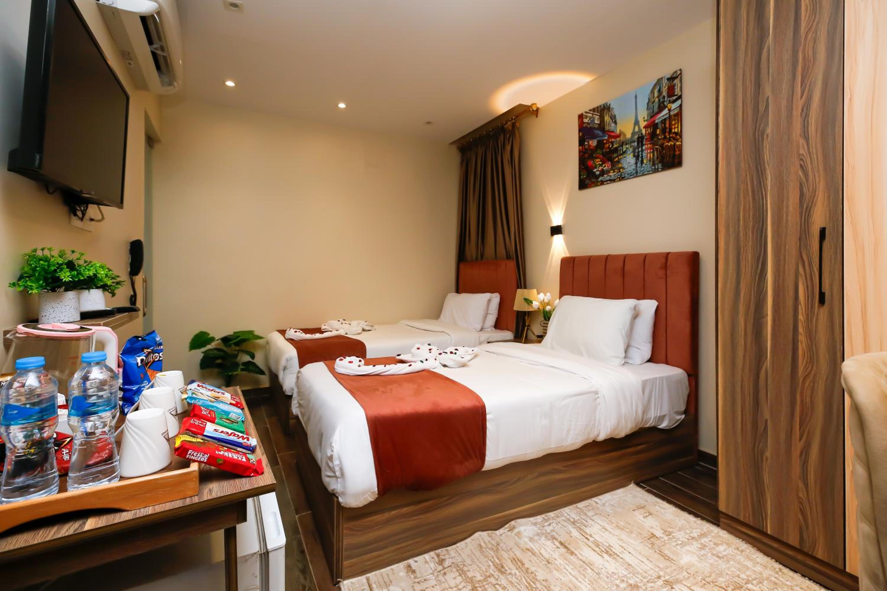 Standard Twin Room