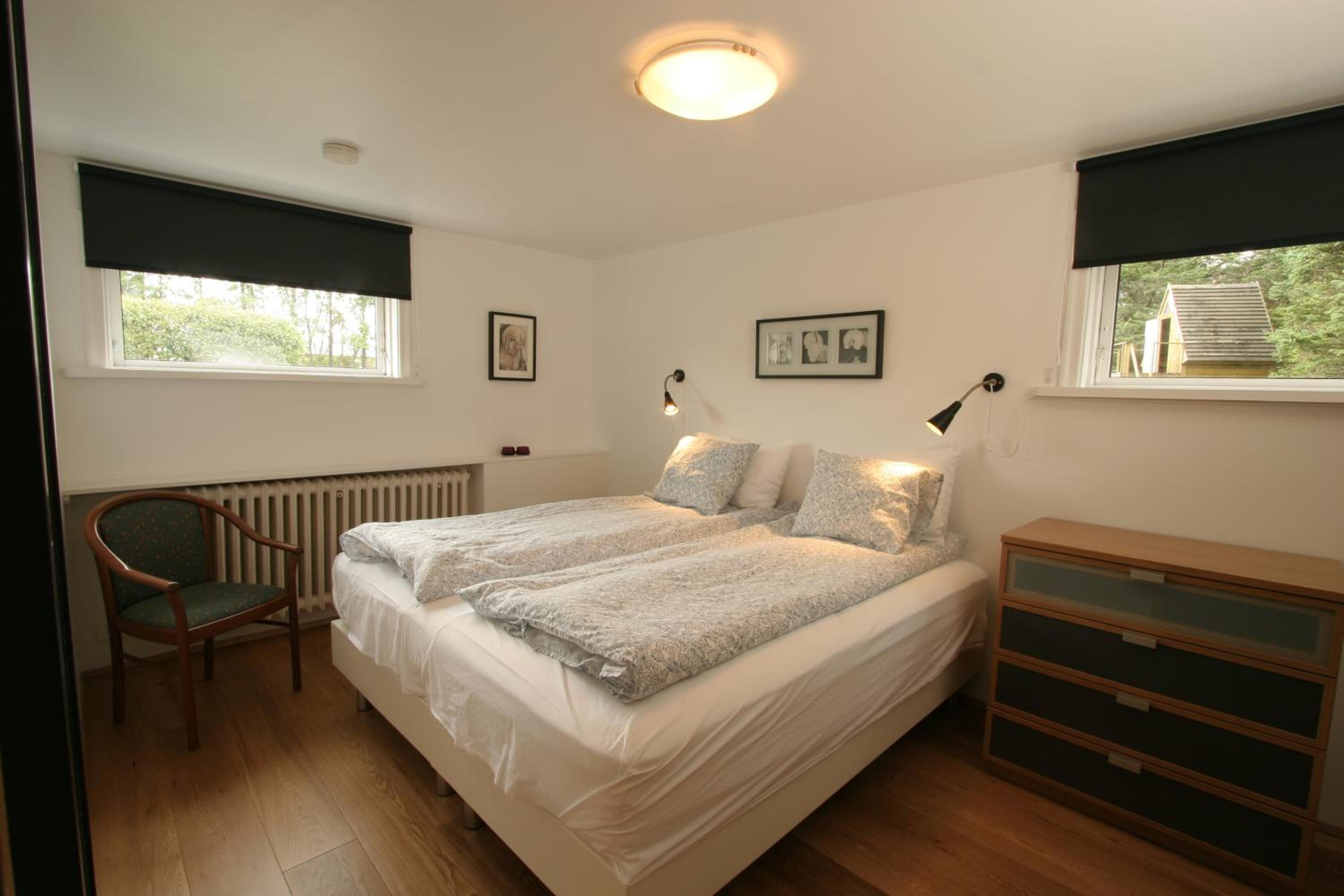 Double or Twin Room with Shared Bathroom photo 2