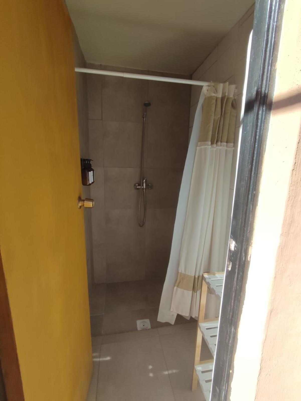Double Room with Shared Bathroom photo 2