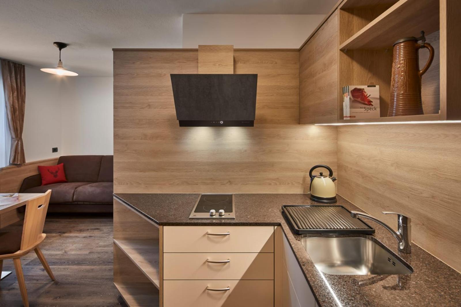 Apartment photo 2
