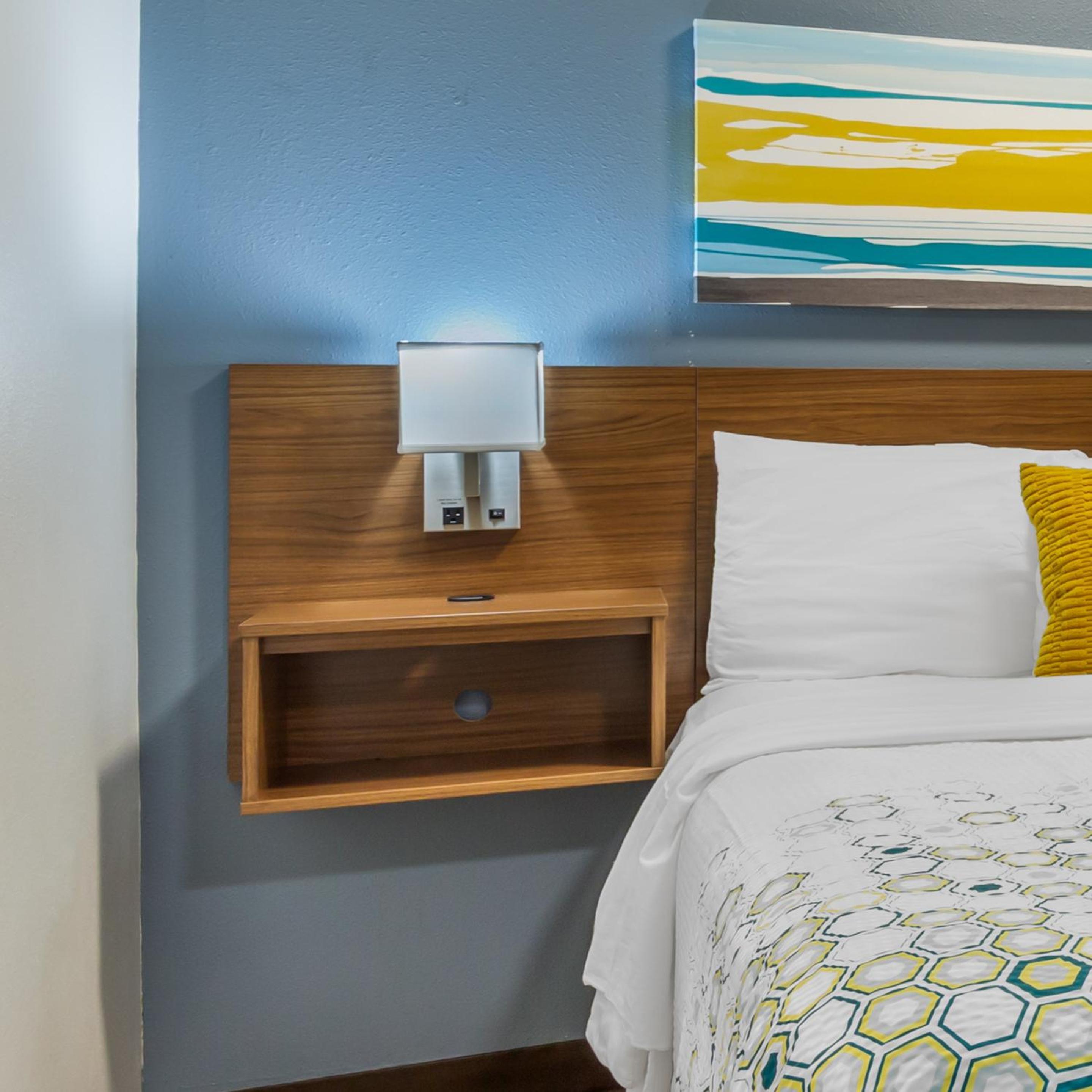 Studio Room with Two Queen Beds Non-Smoking