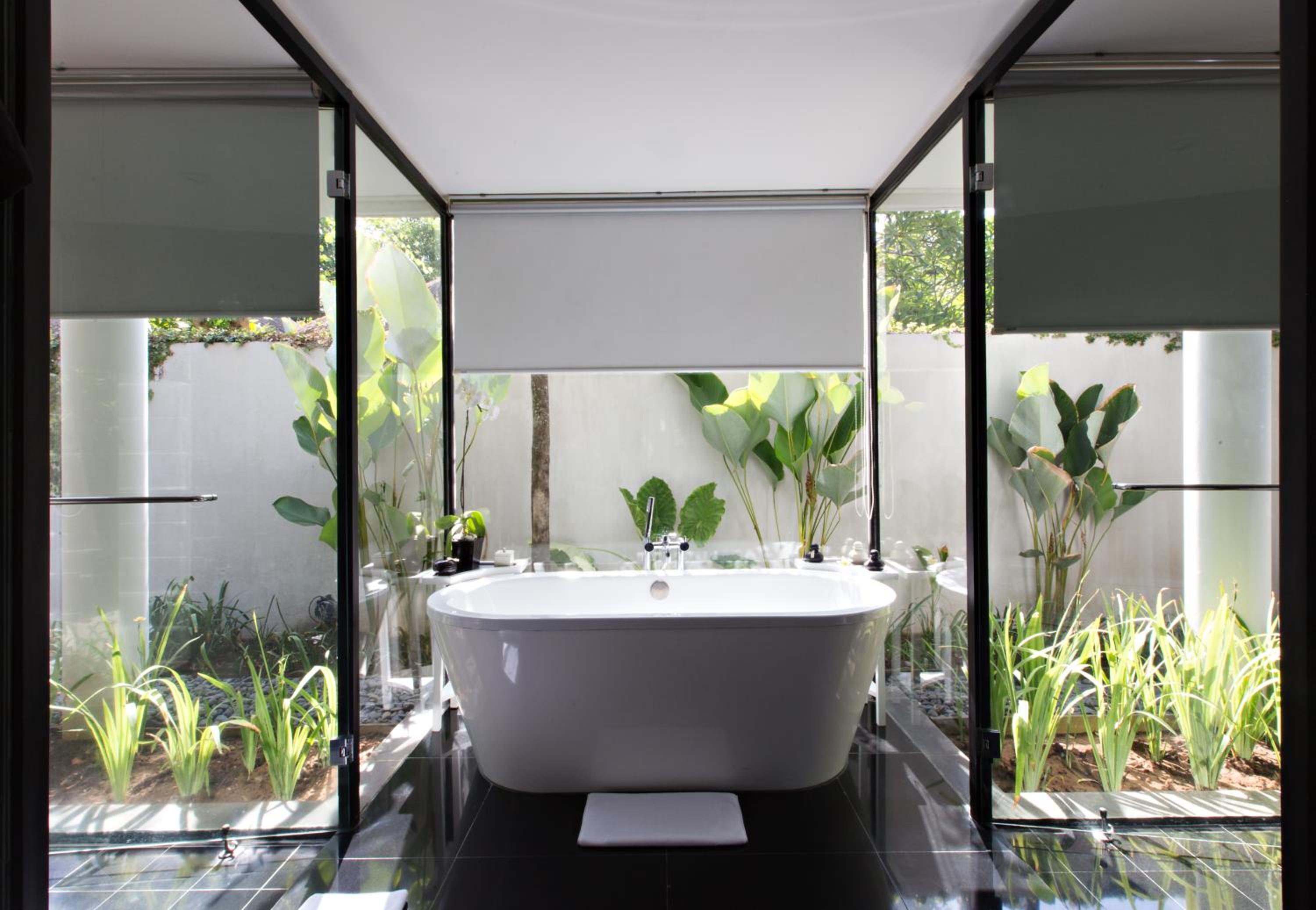 One-Bedroom Luxury Pool Villa with Free Airport Transfer - Photo 12