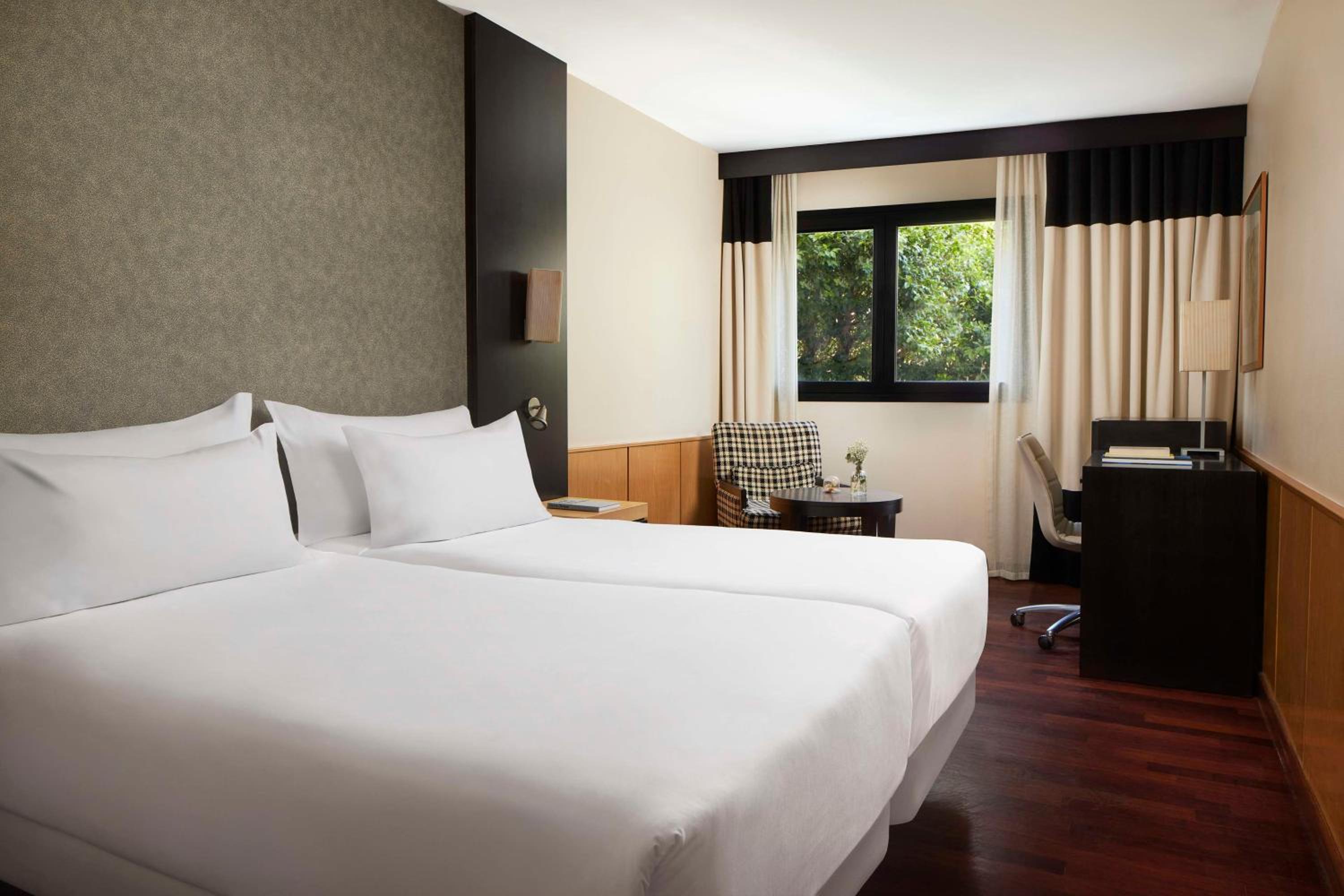 Standard XL Room - Photo 1