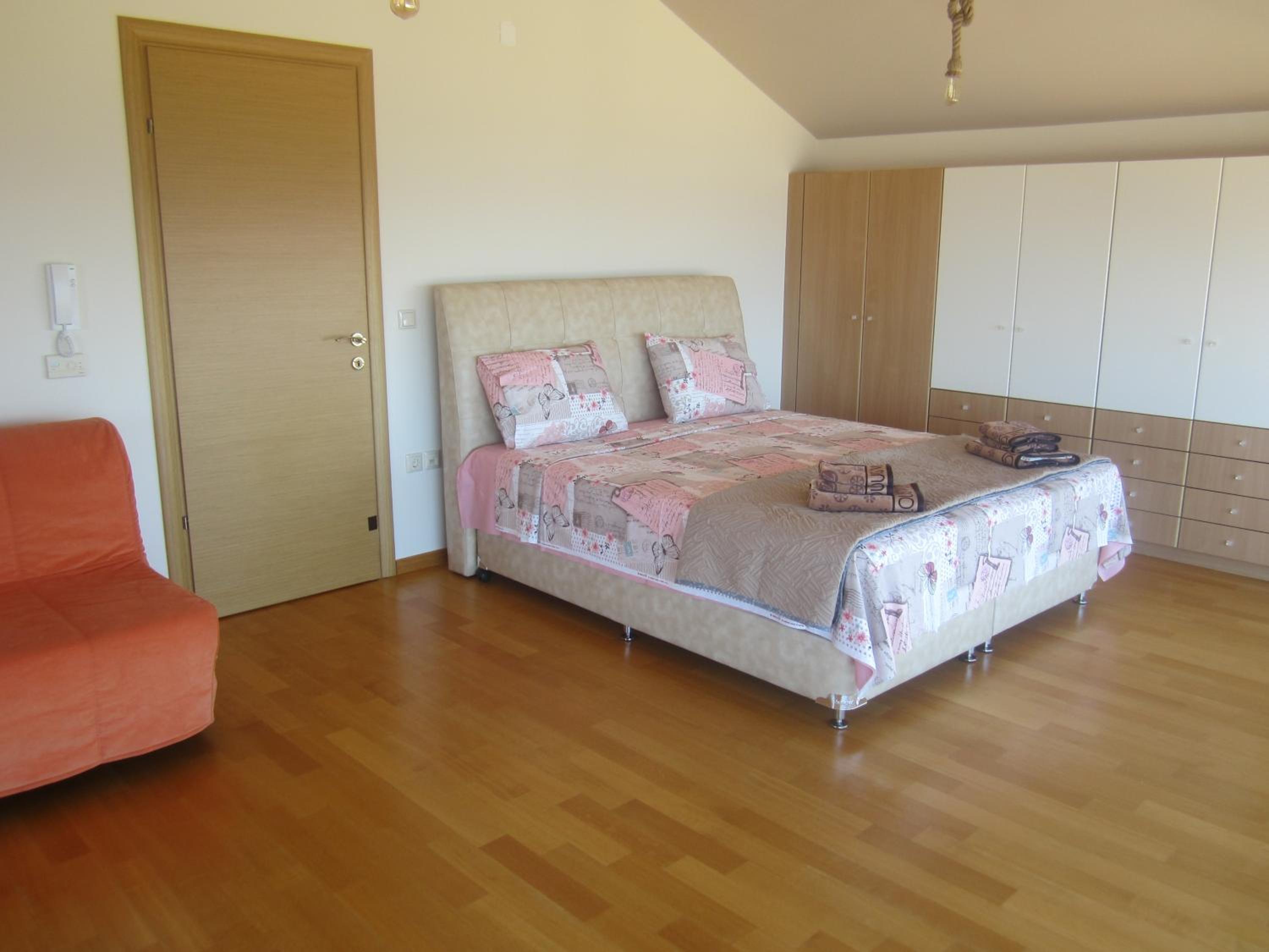 King Suite with Spa Bath photo 1