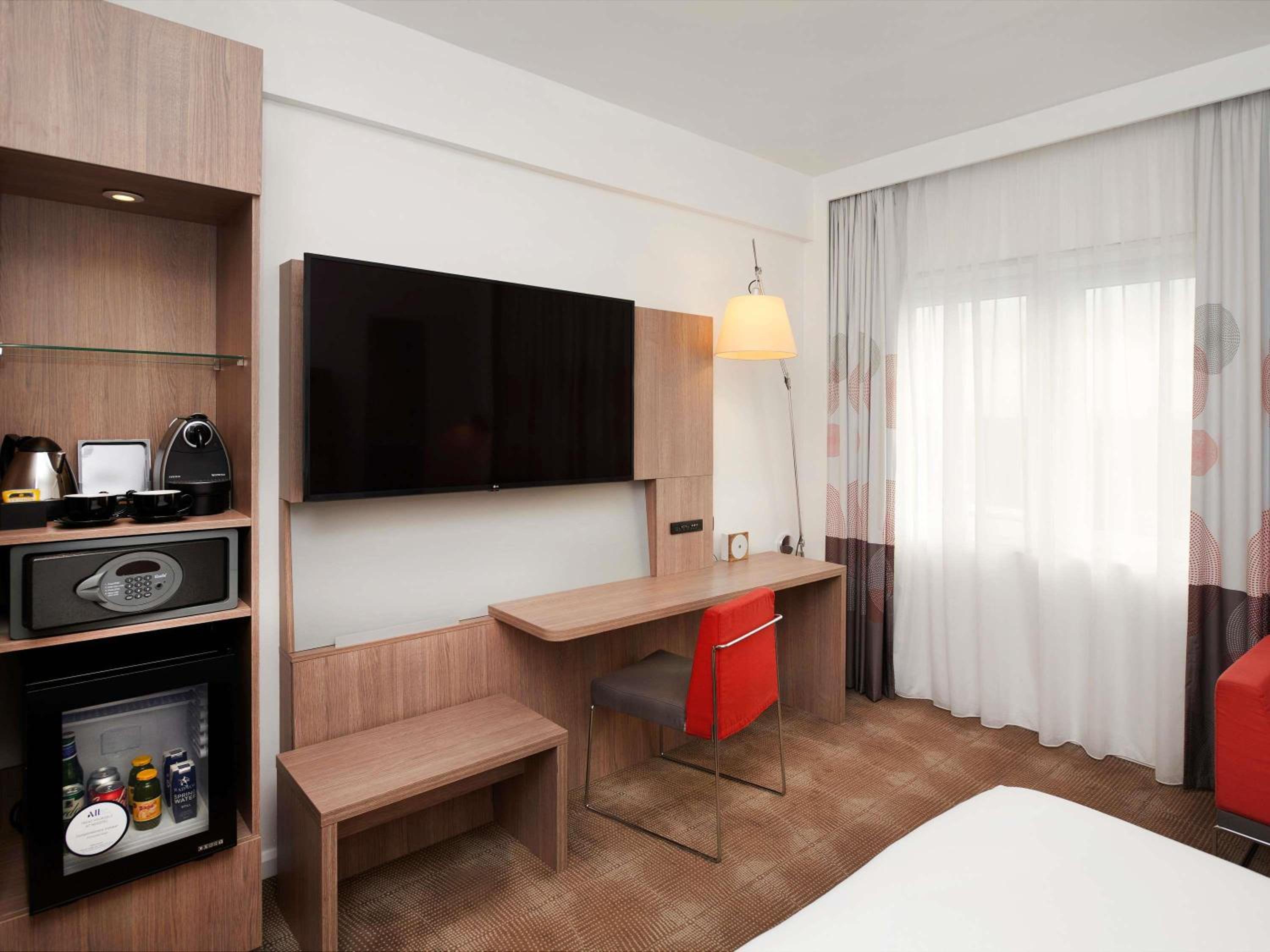 Executive Room with Queen Bed and Double Sofa Bed