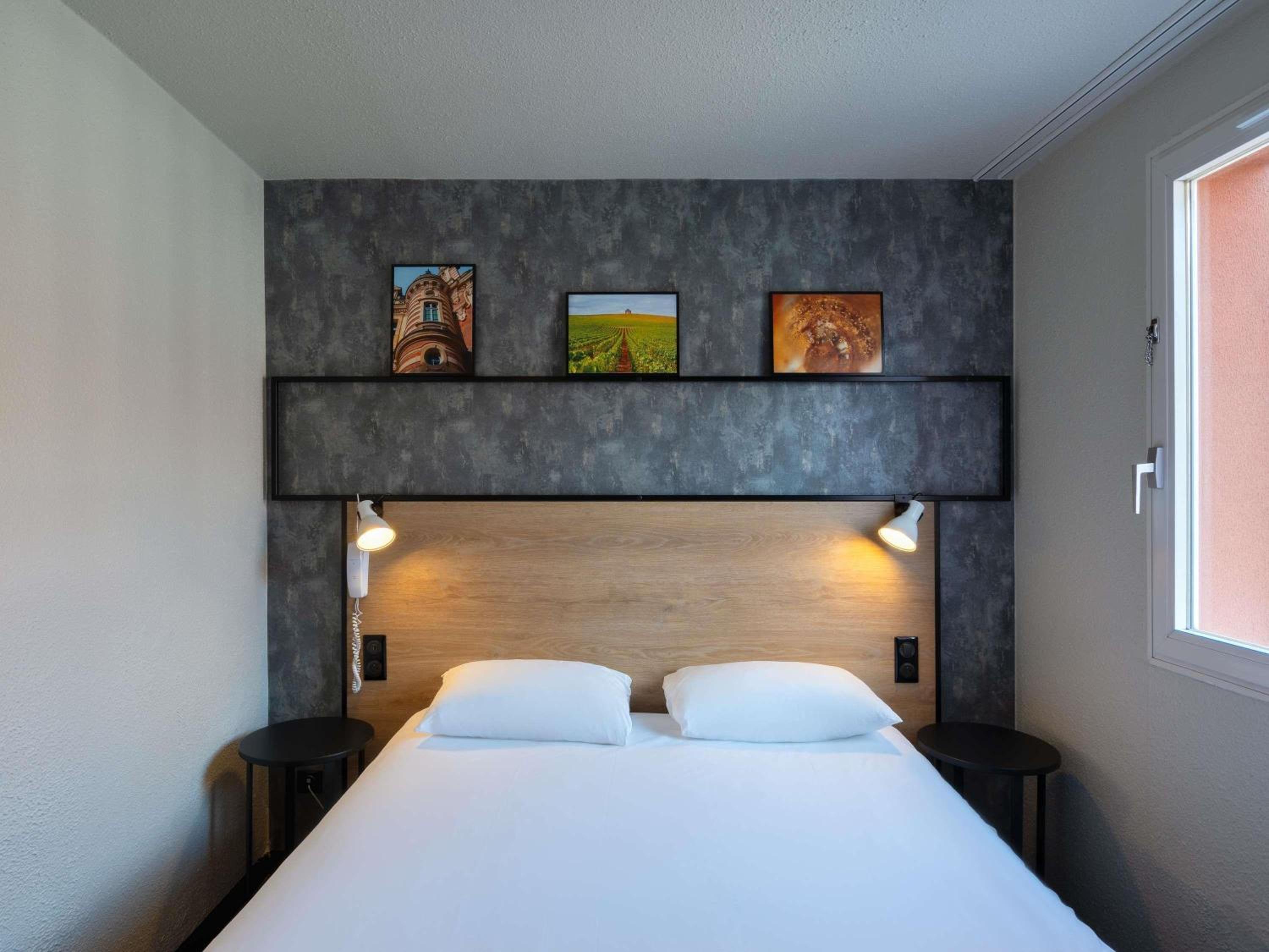 Comfort Room - Photo 1