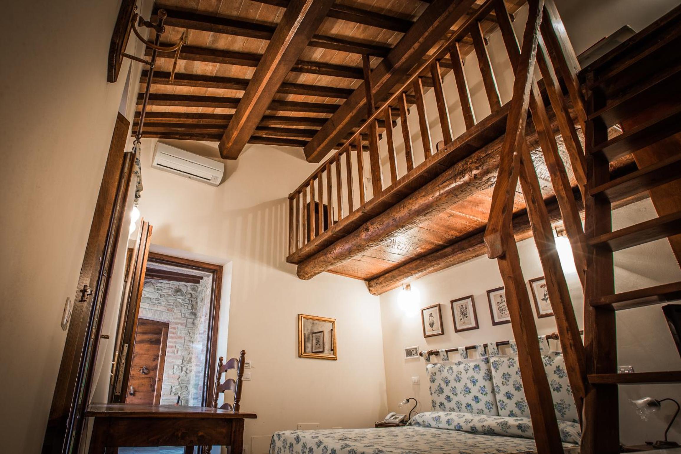 Quadruple Room - Disability Access photo 2