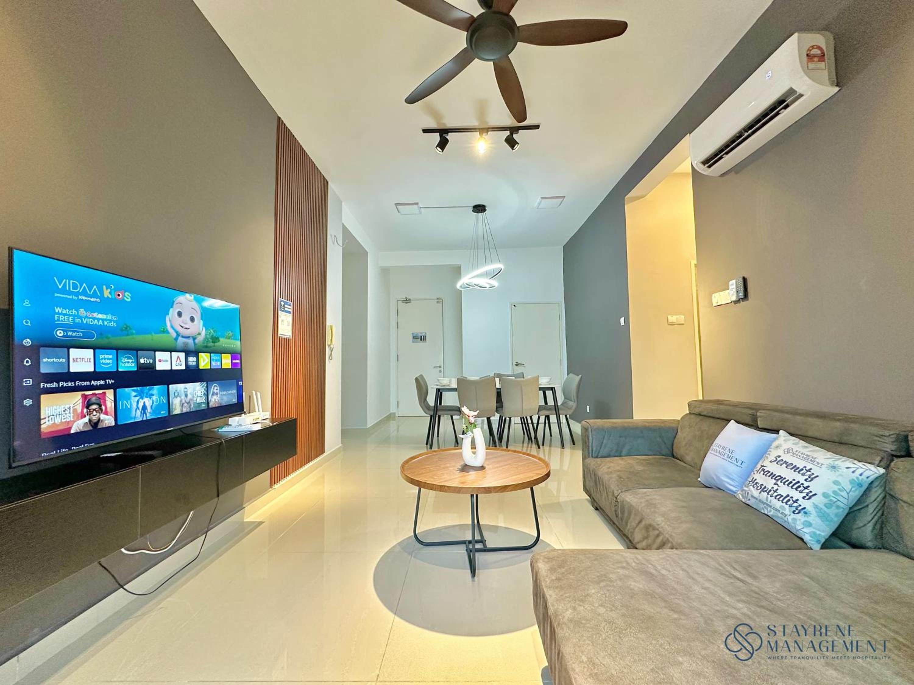 Three-Bedroom Deluxe Apartment photo 3
