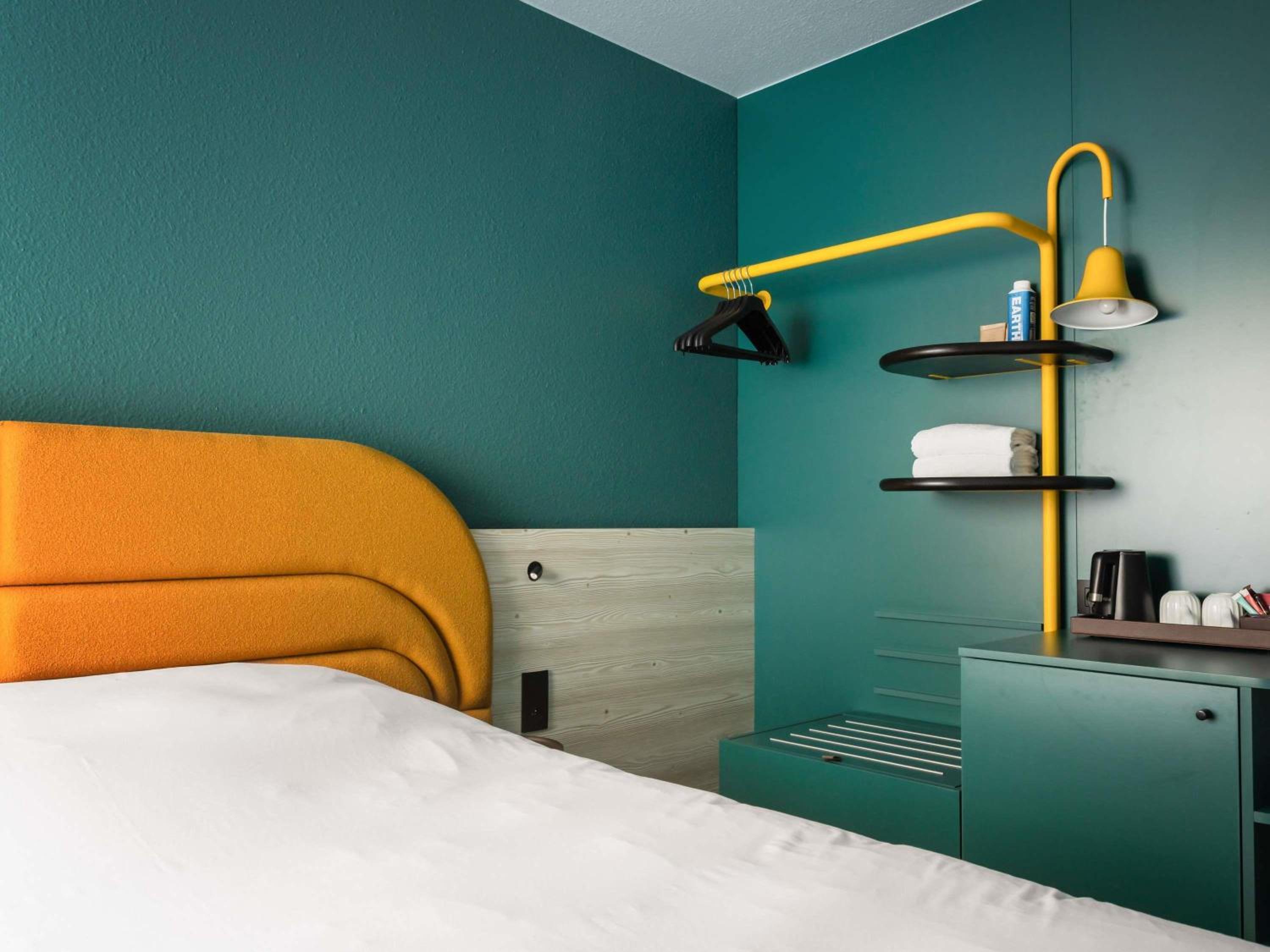Standard Double Room - Disability Access - Photo 2