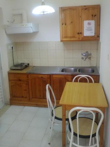 Apartment with Mountain View (3 Adults) - Photo 4
