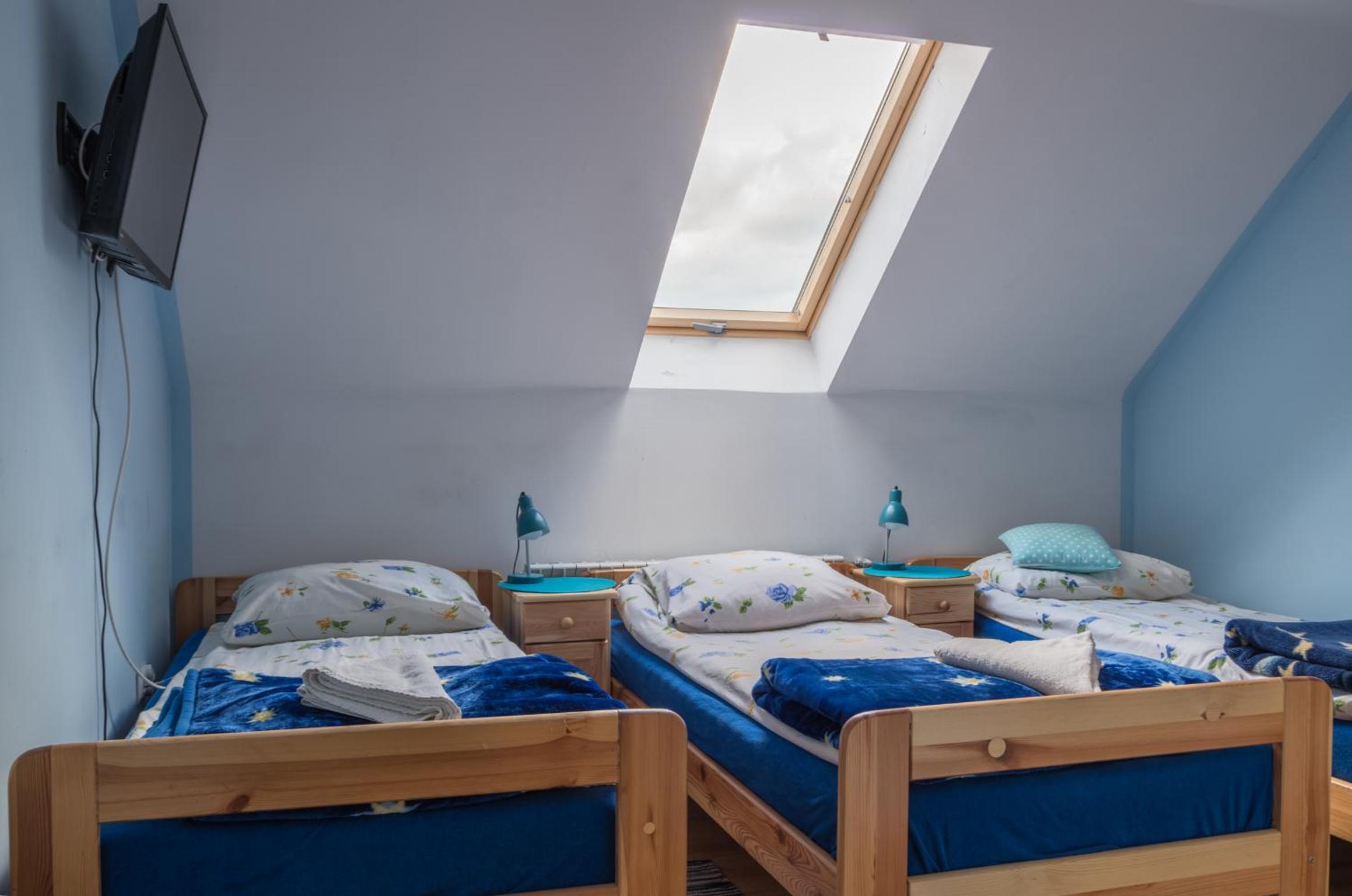 Triple Room with Private Bathroom photo 3