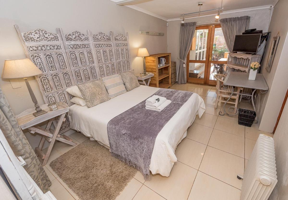 Deluxe Double Room - Photo 7