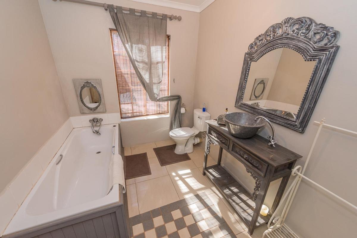 Deluxe Double Room - Photo 5