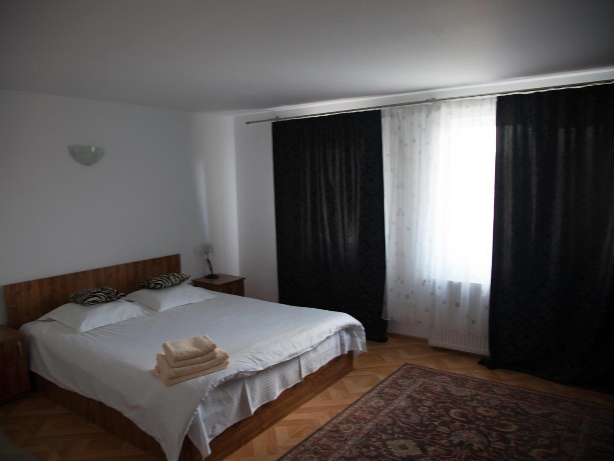 Deluxe Double or Twin Room with Balcony photo 3