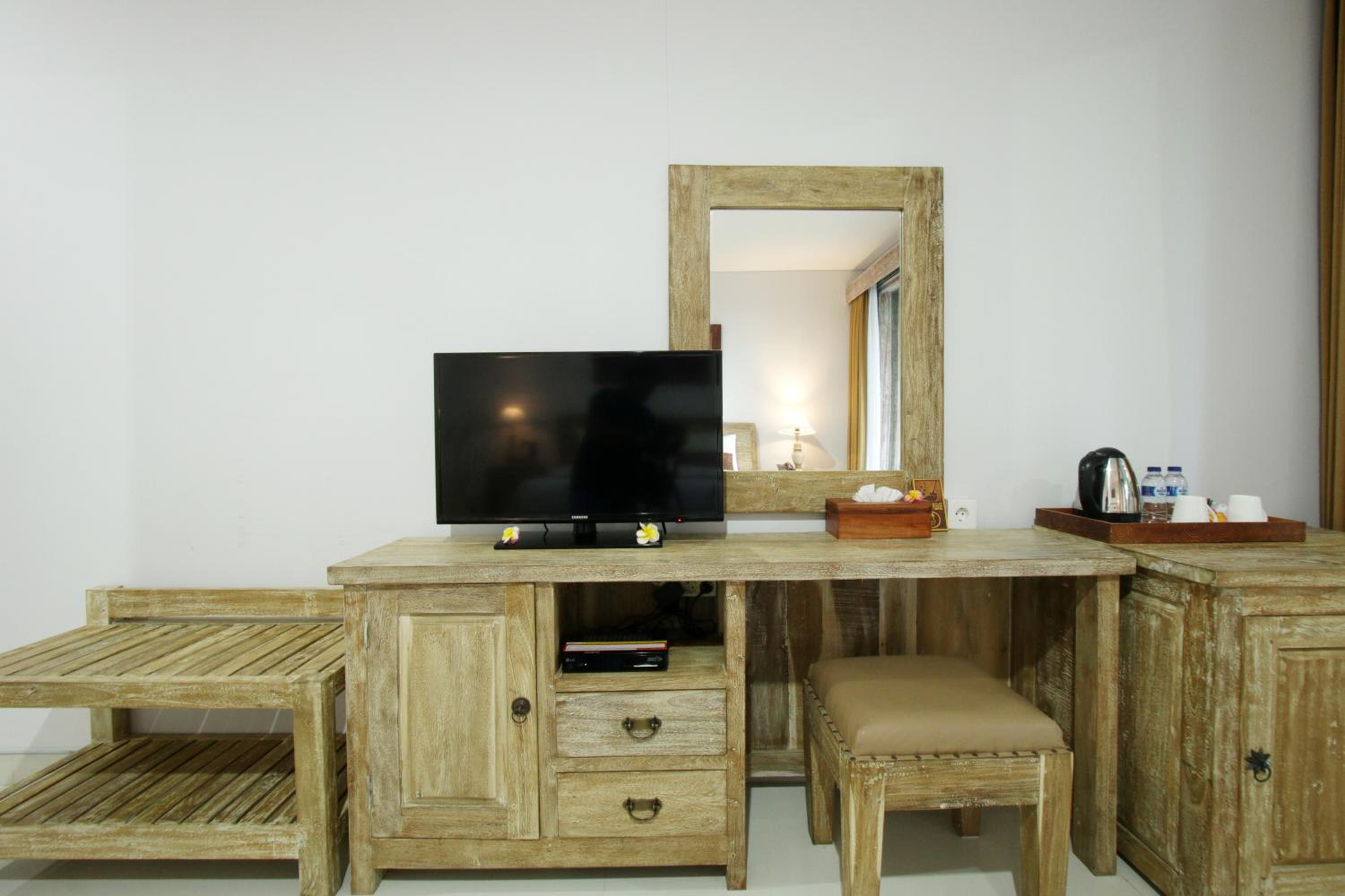 Deluxe Double Room - Photo 11