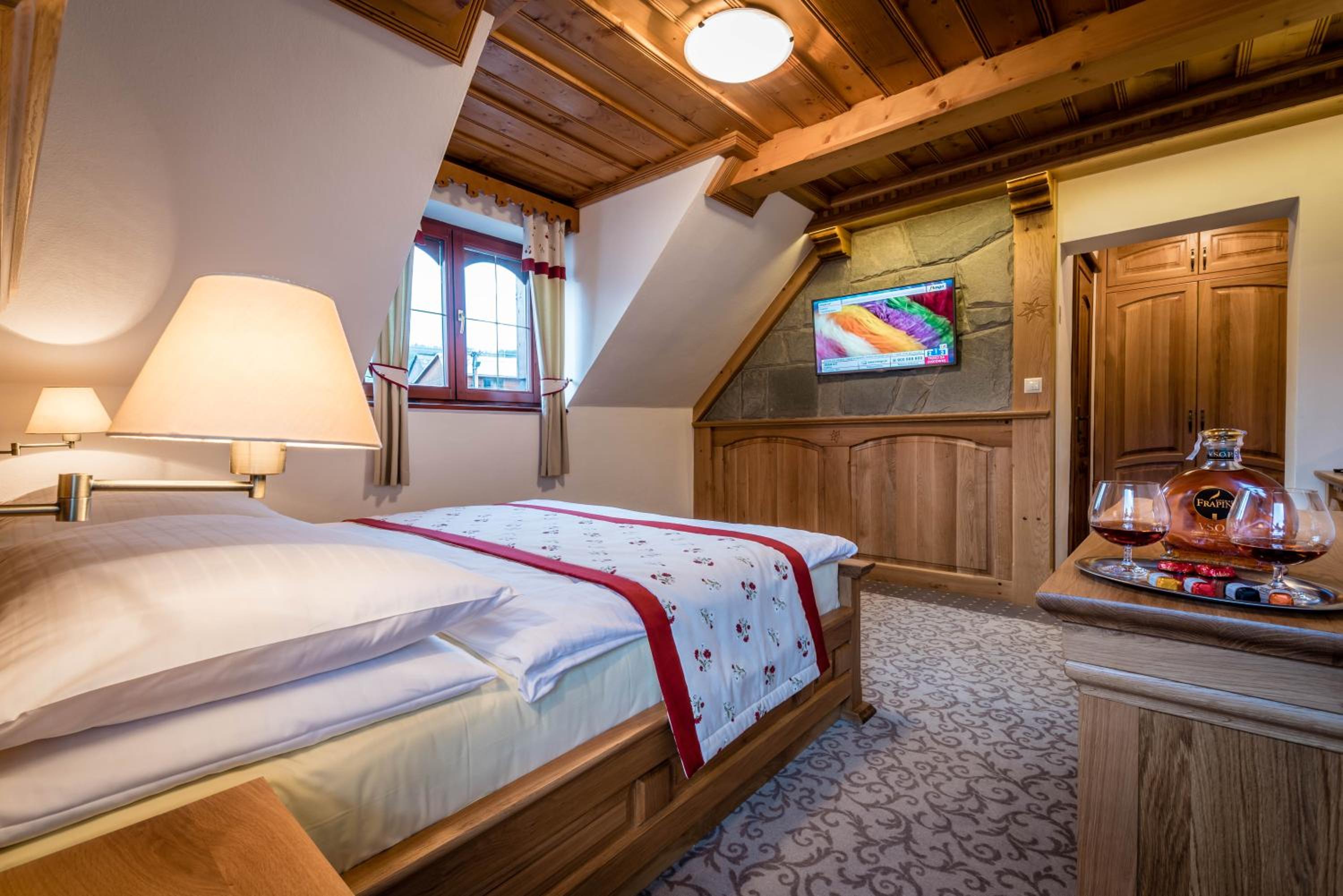 Double Room with Free Wellness Access - Photo 5