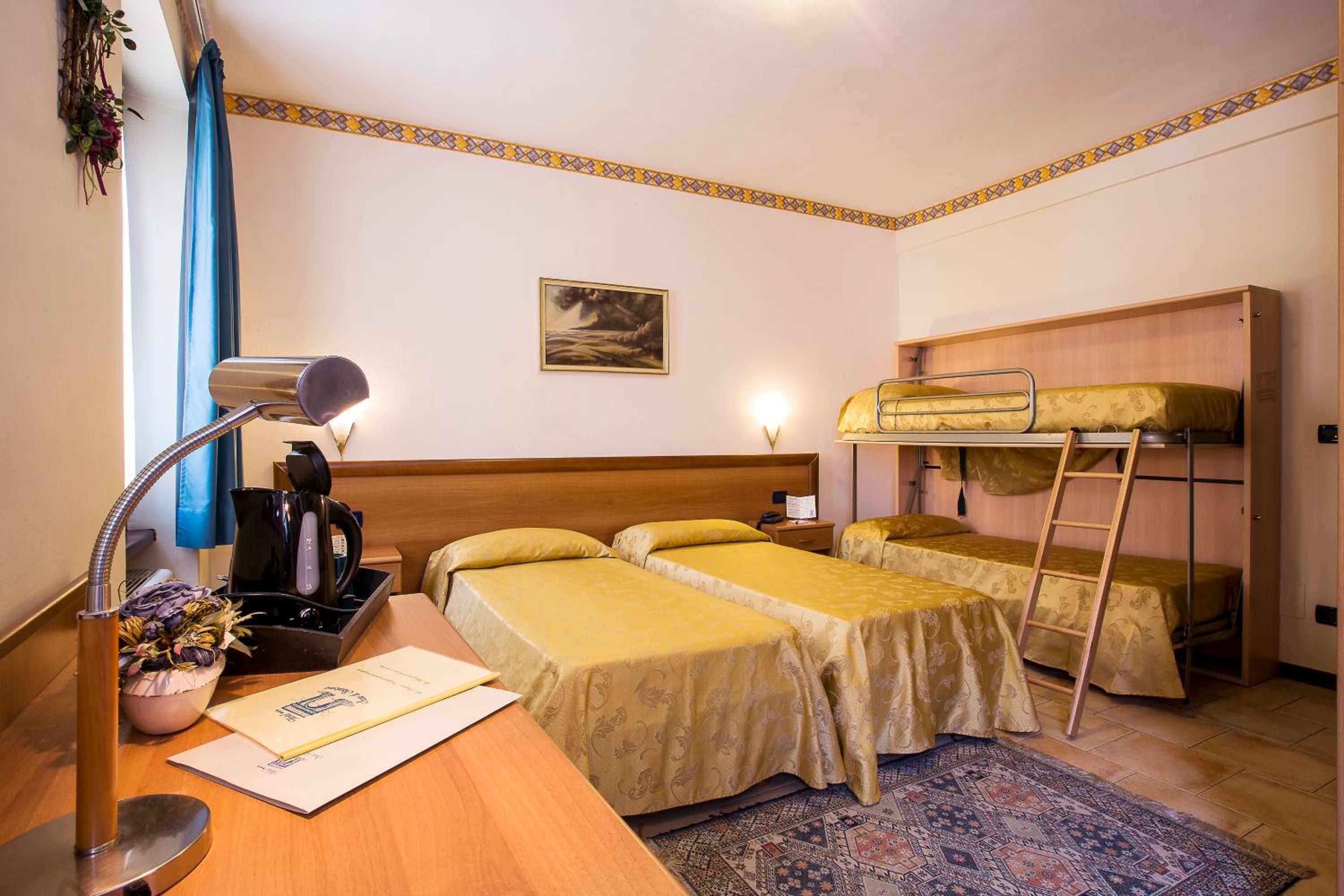 Standard Quadruple Room