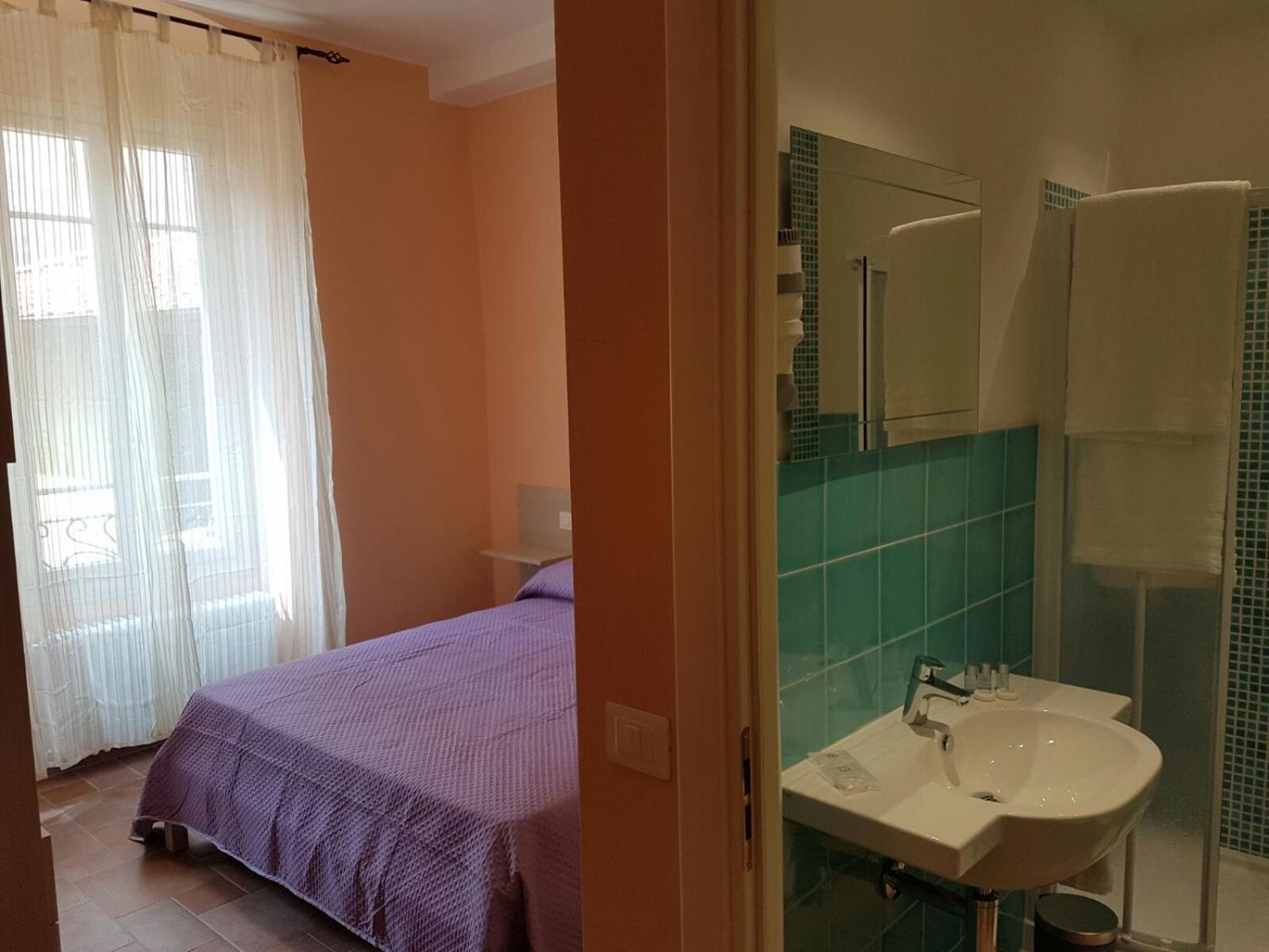 Double Room with Sea View photo 3