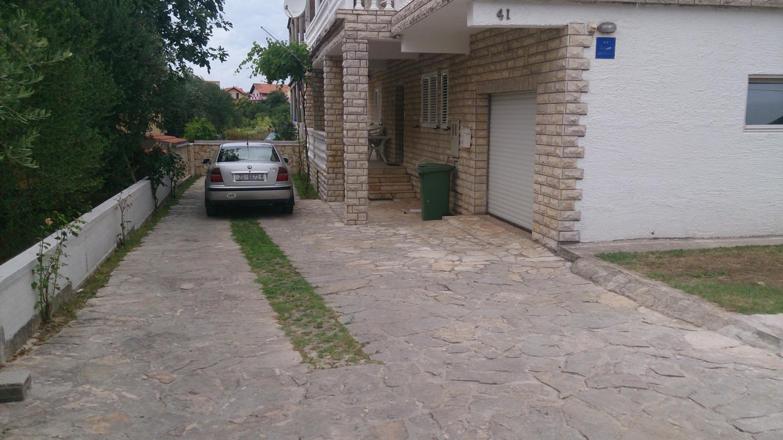 Apartment - Photo 3