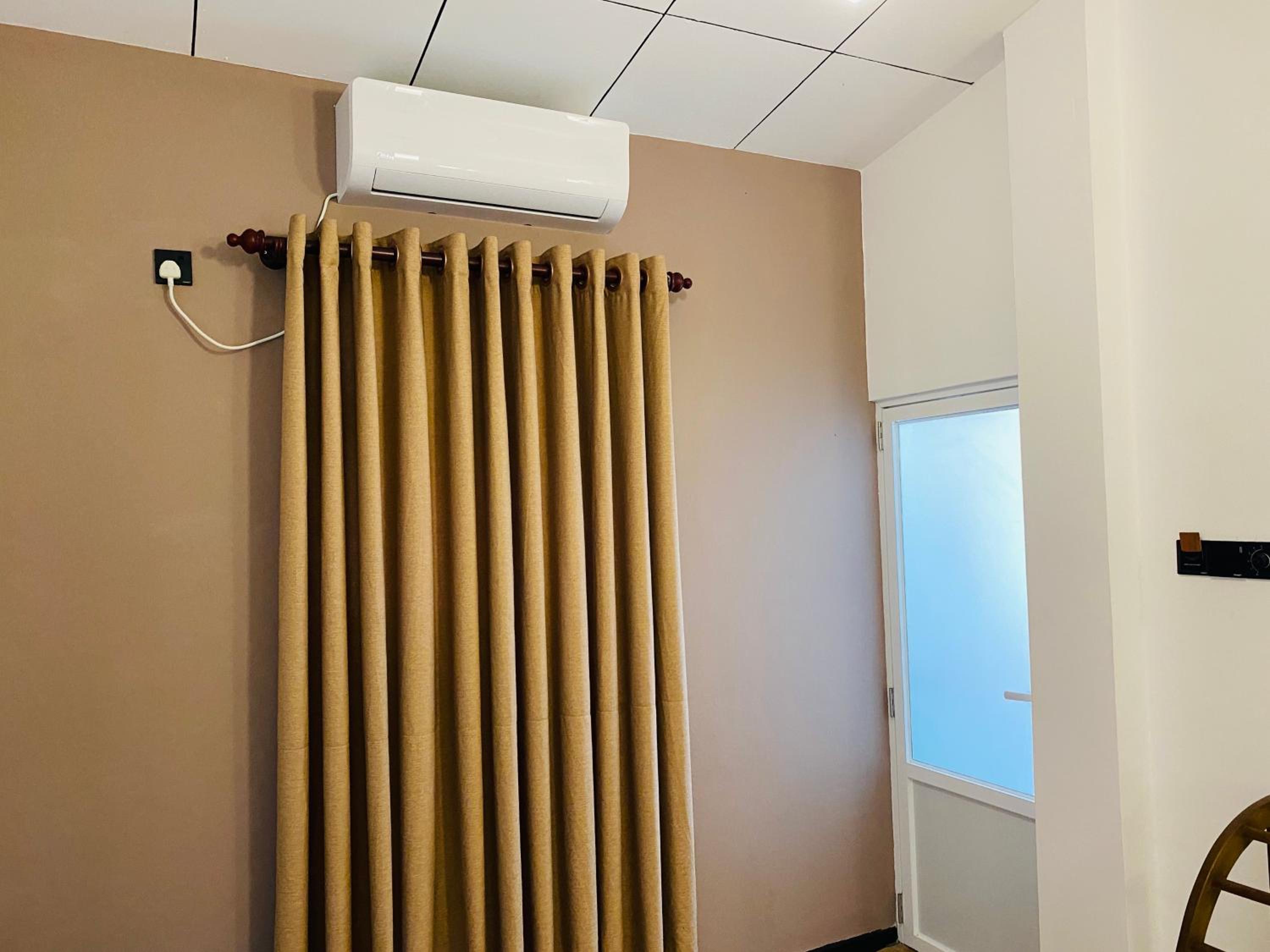 Deluxe Double Room with Balcony photo 3