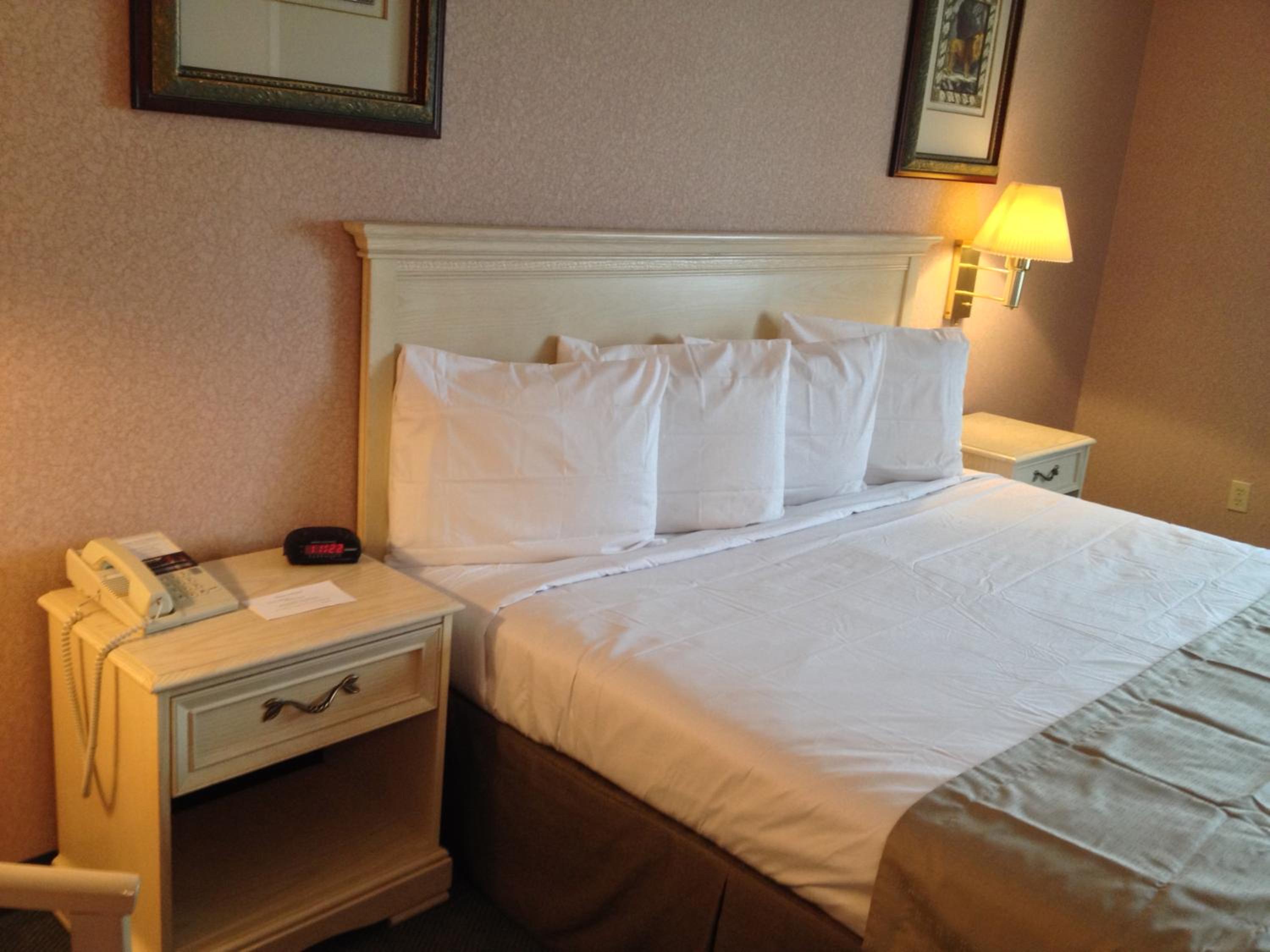 Standard Queen Room - Photo 4
