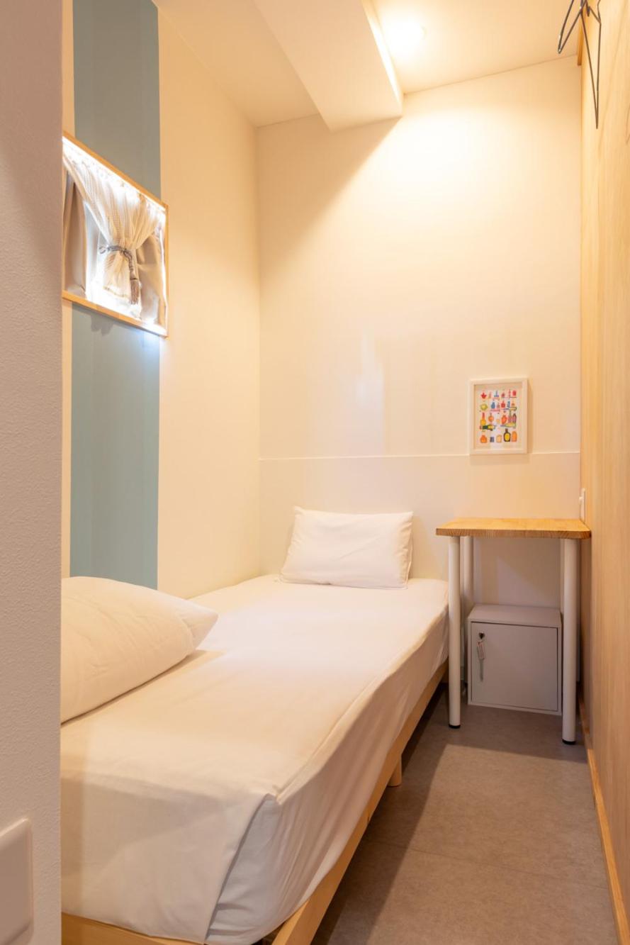Single Bed in Dormitory Room photo 1