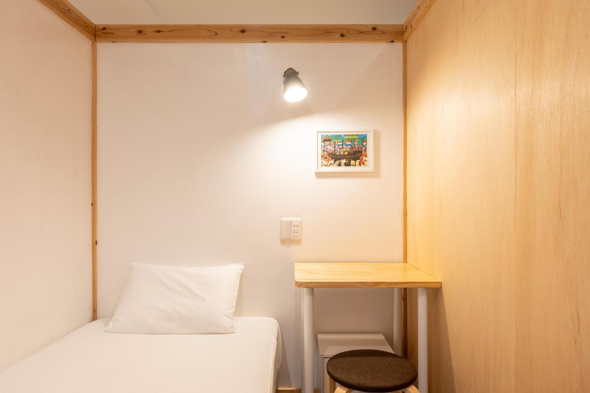 Single Bed in Mixed Dormitory Room photo 1