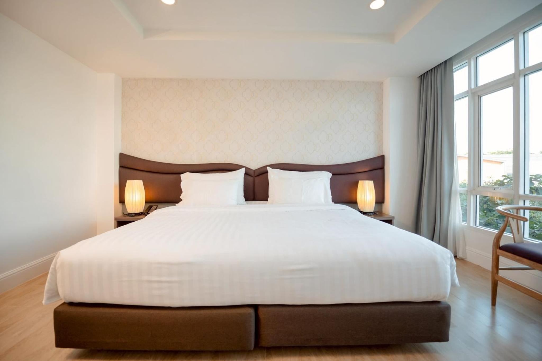 Superior King Room - Photo 2