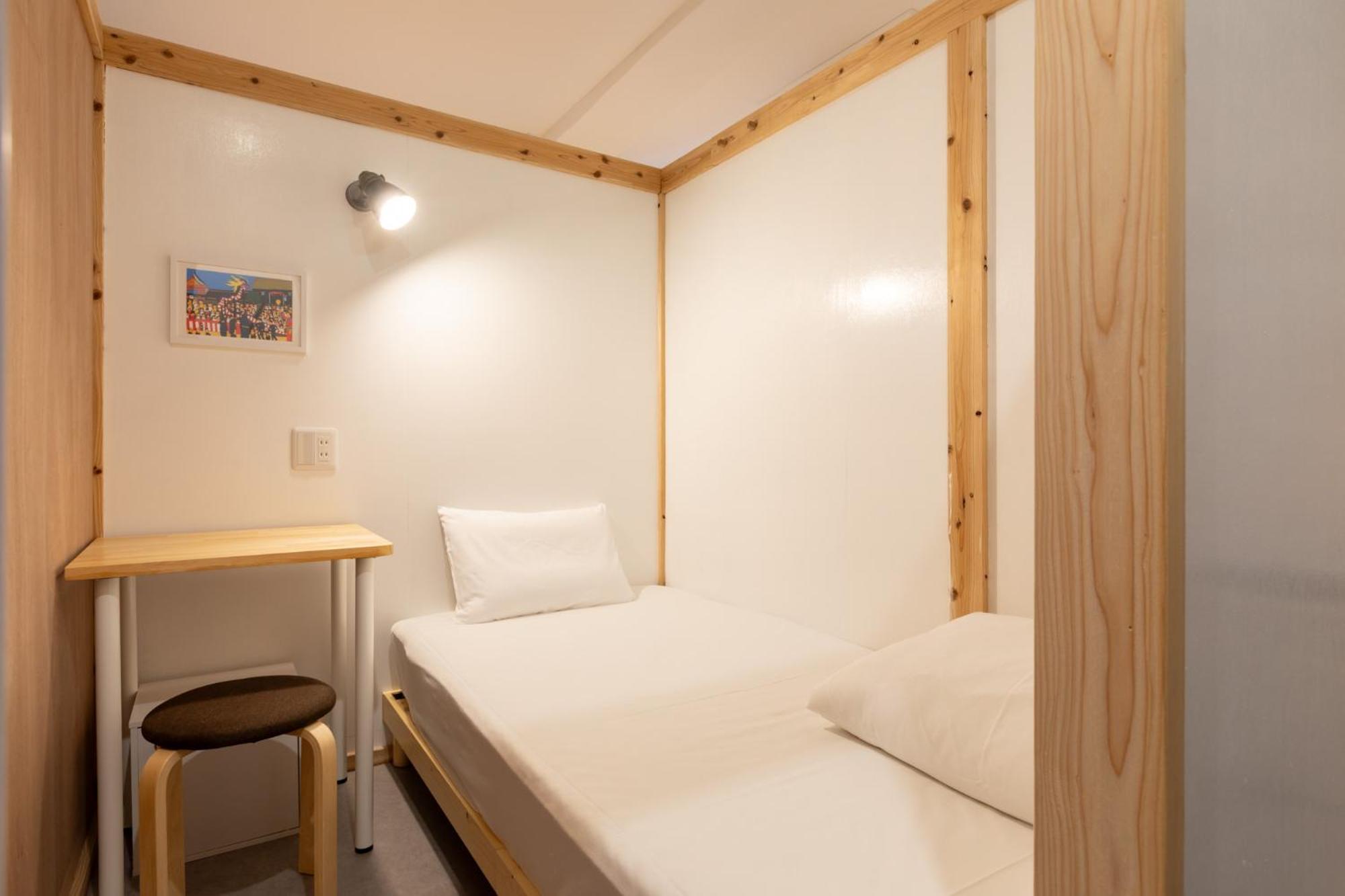 Single Bed in Mixed Dormitory Room photo 3