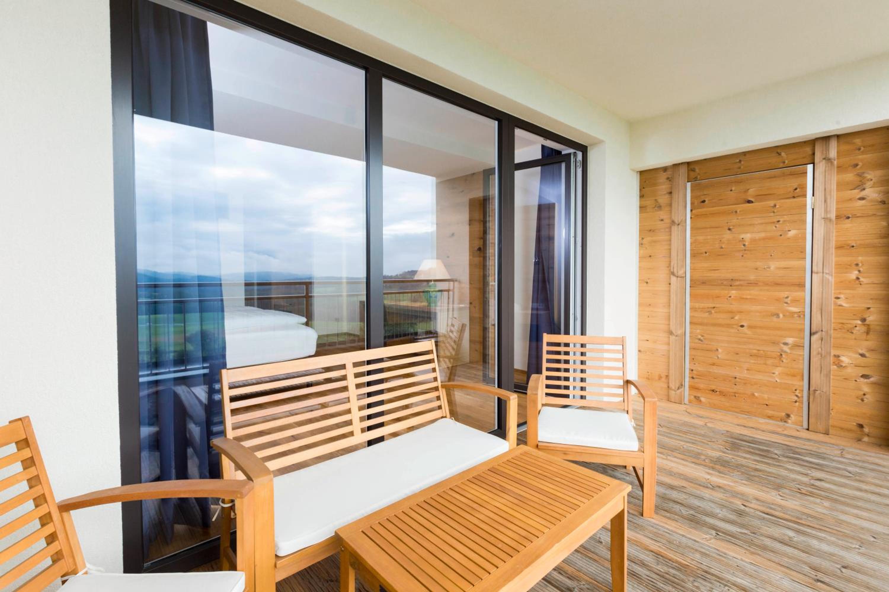 Suite with Balcony - Photo 9
