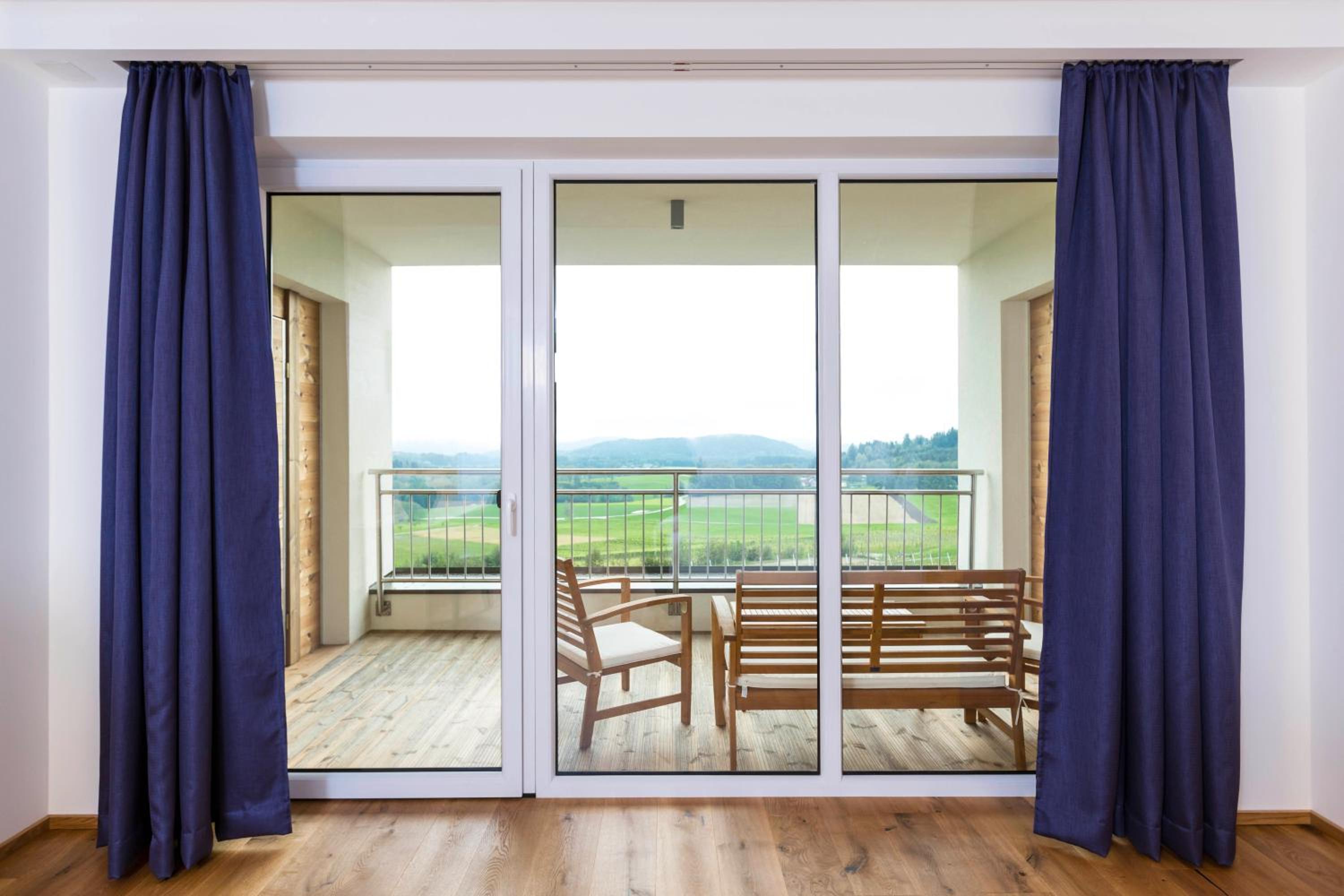 Suite with Balcony - Photo 5