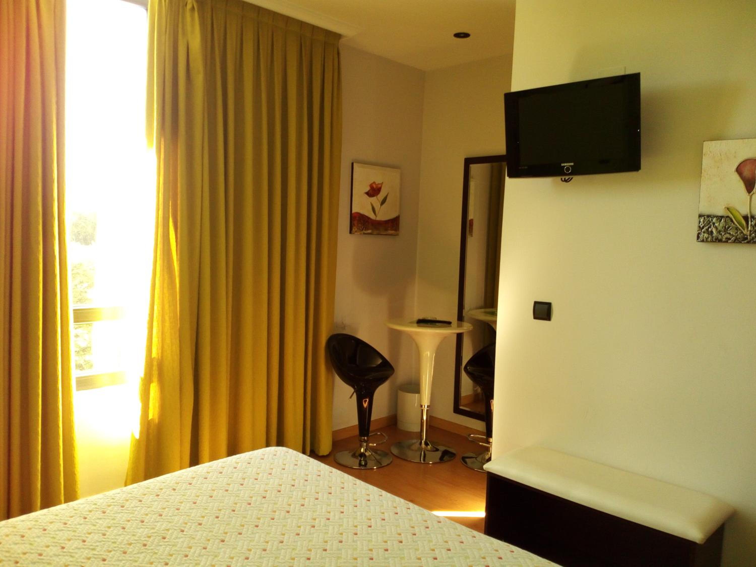 Double Room - Photo 1