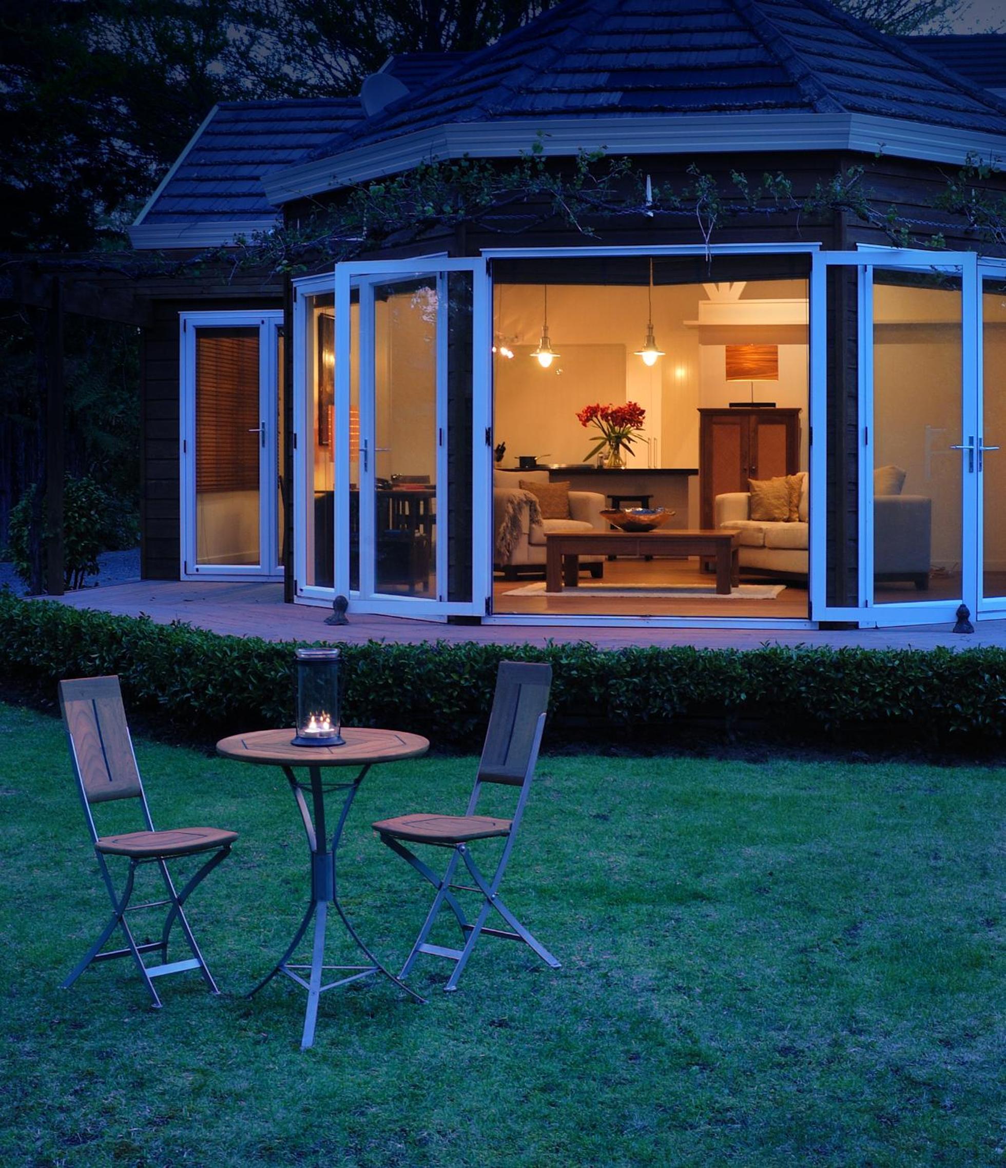Three-Bedroom Cottage - Photo 13