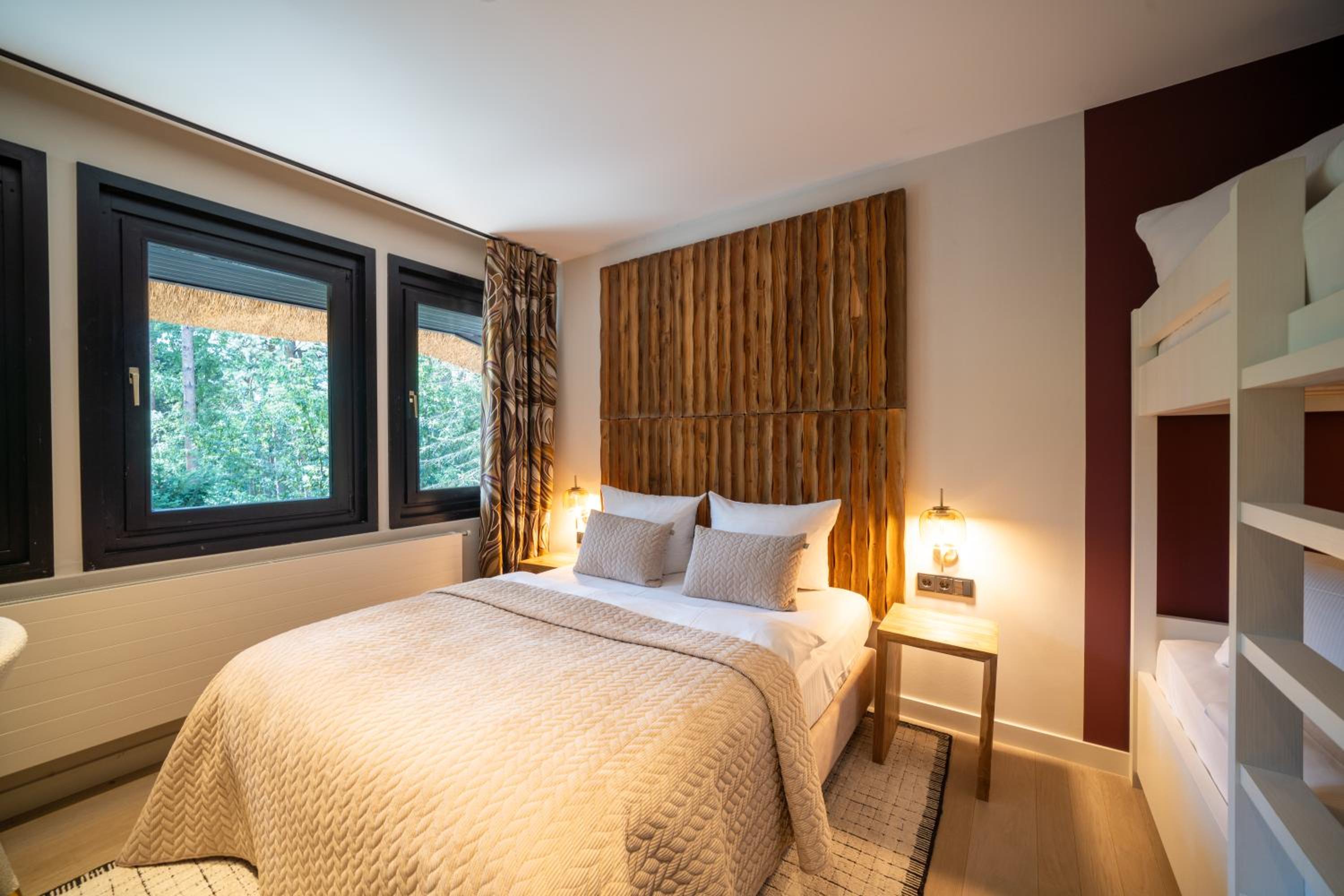 Suite with Lake View photo 3