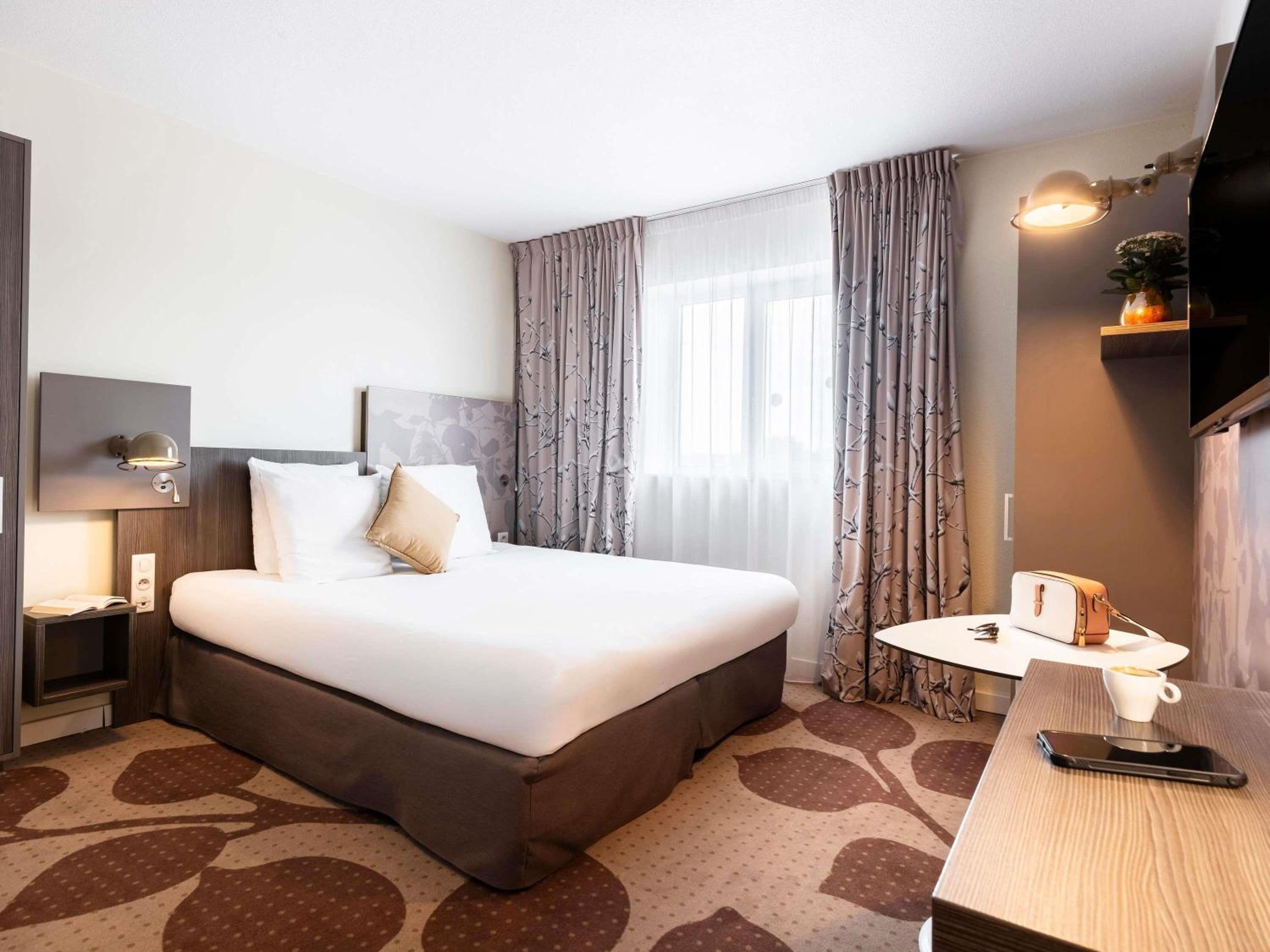 Standard Double Room - Mobility Accessible - Photo 2
