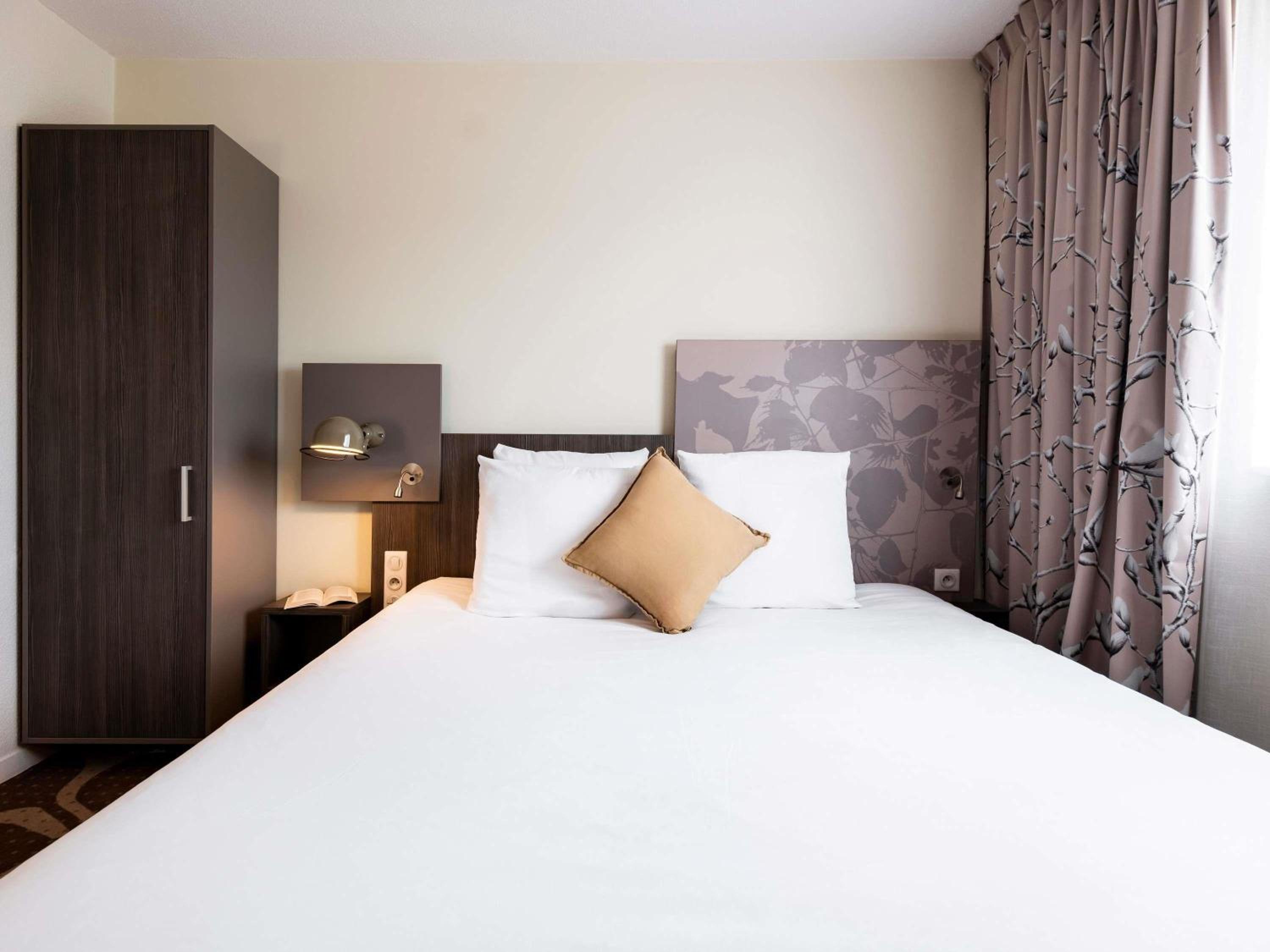 Standard Double Room - Mobility Accessible - Photo 3