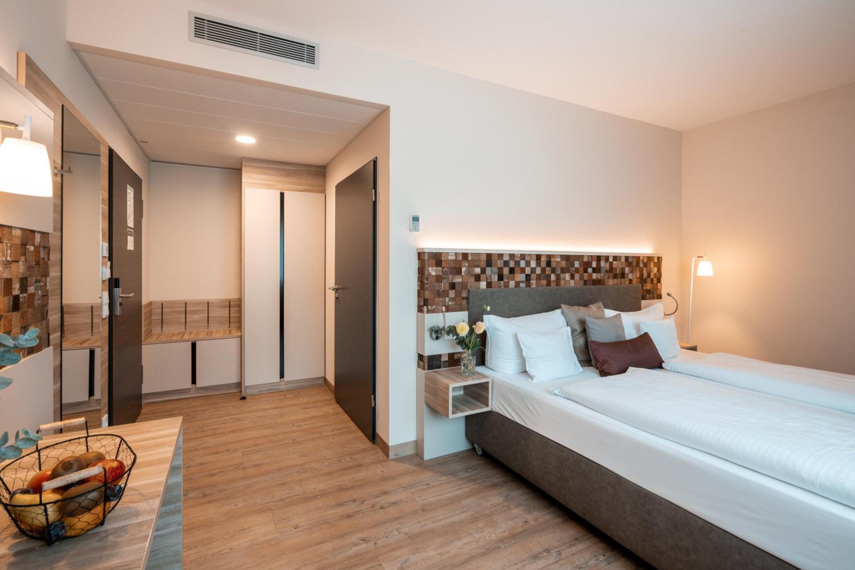 Double Room - Disability Access photo 2