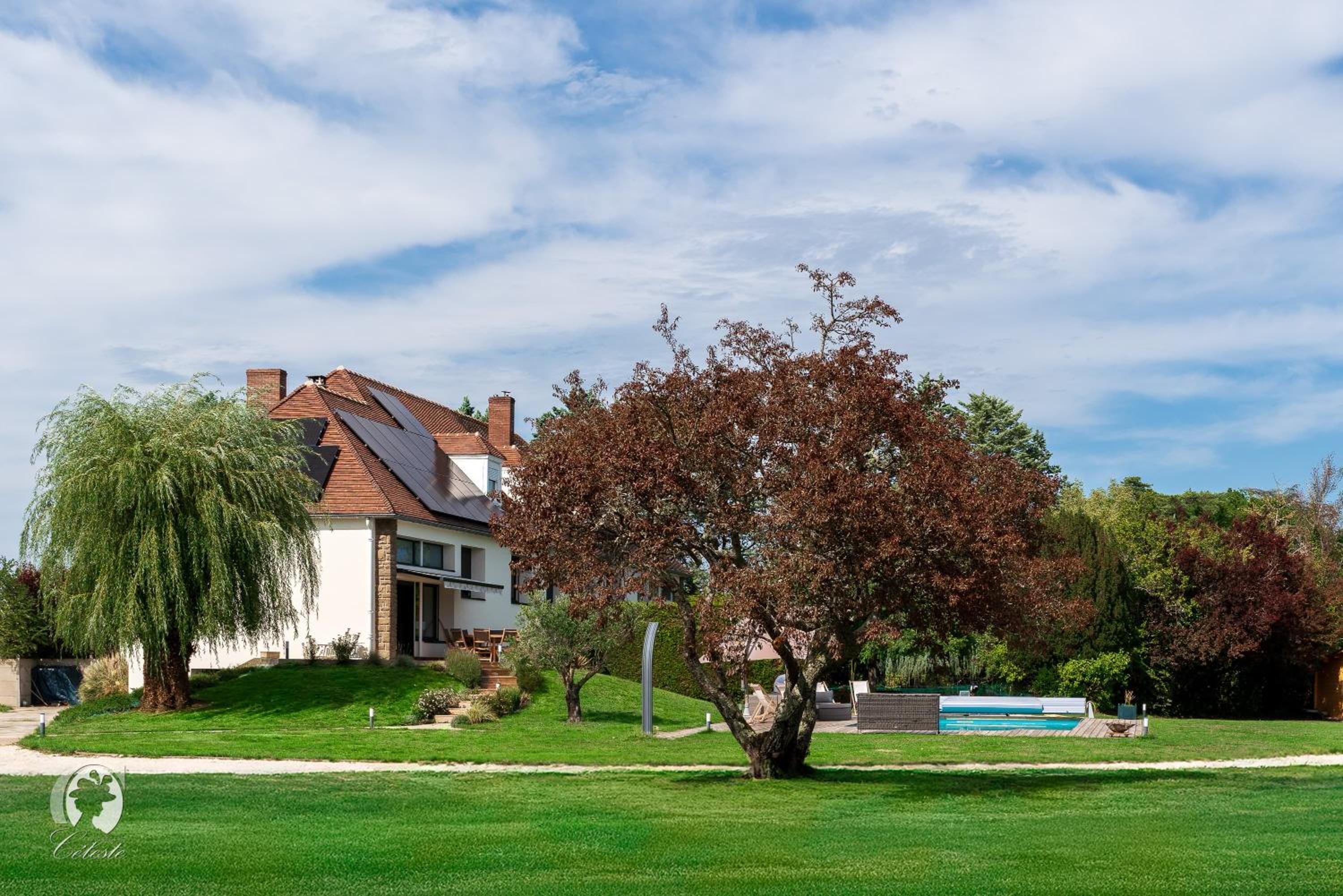 Villa with Private Pool photo 2