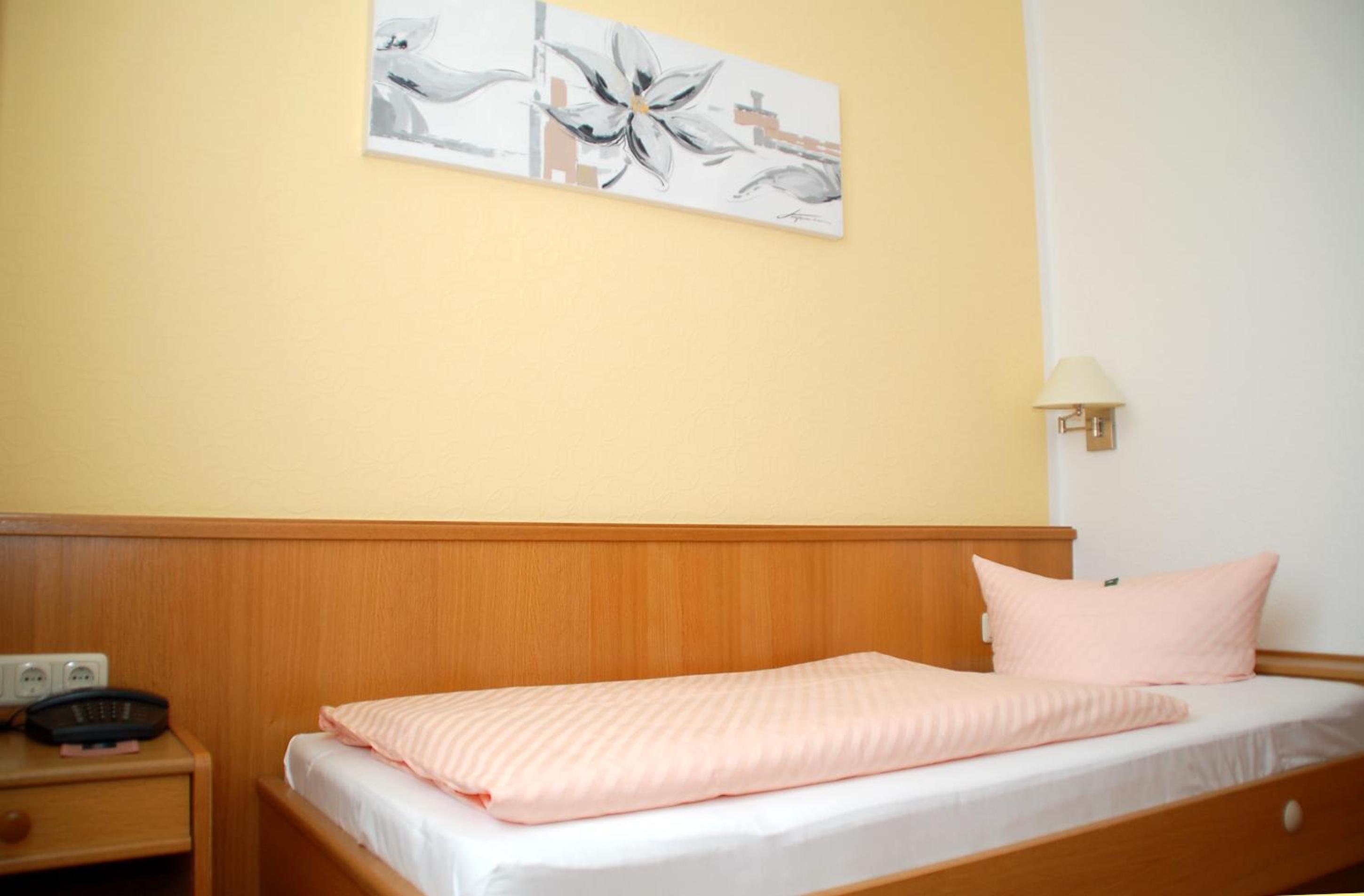 Single Room photo 2