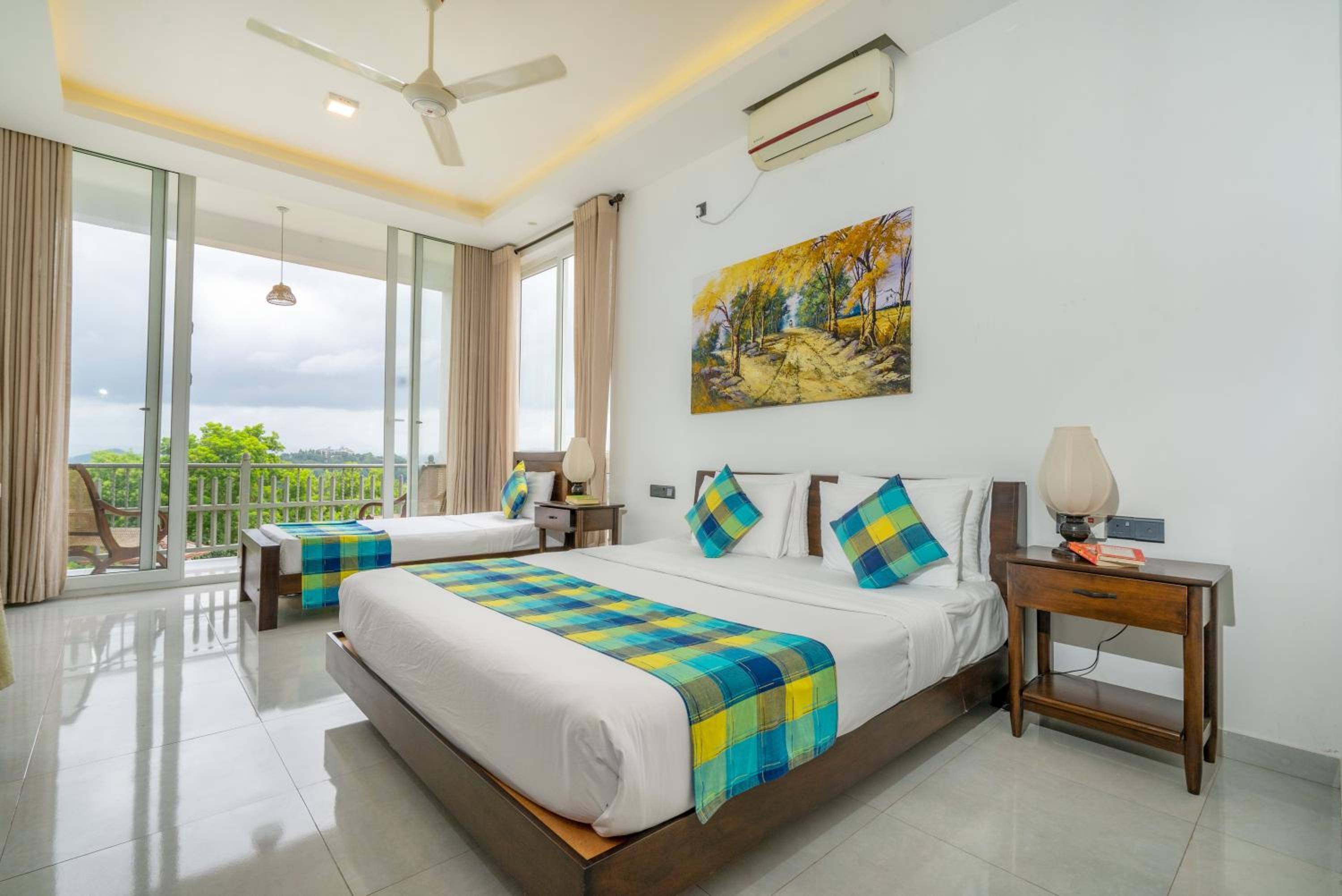 Double Room with Mountain View
